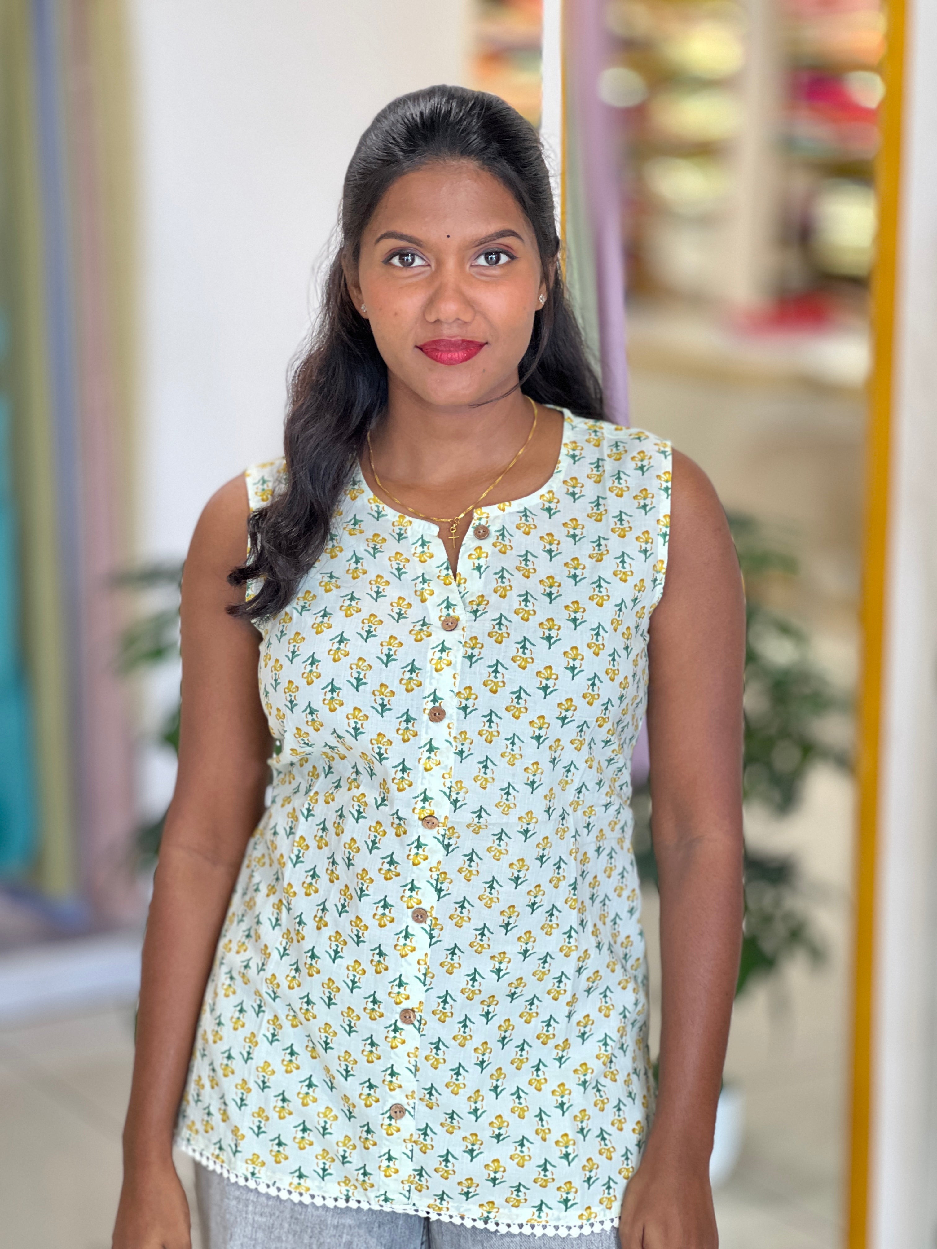 Tiny Floral Printed Cotton Short Kurta |OMF167