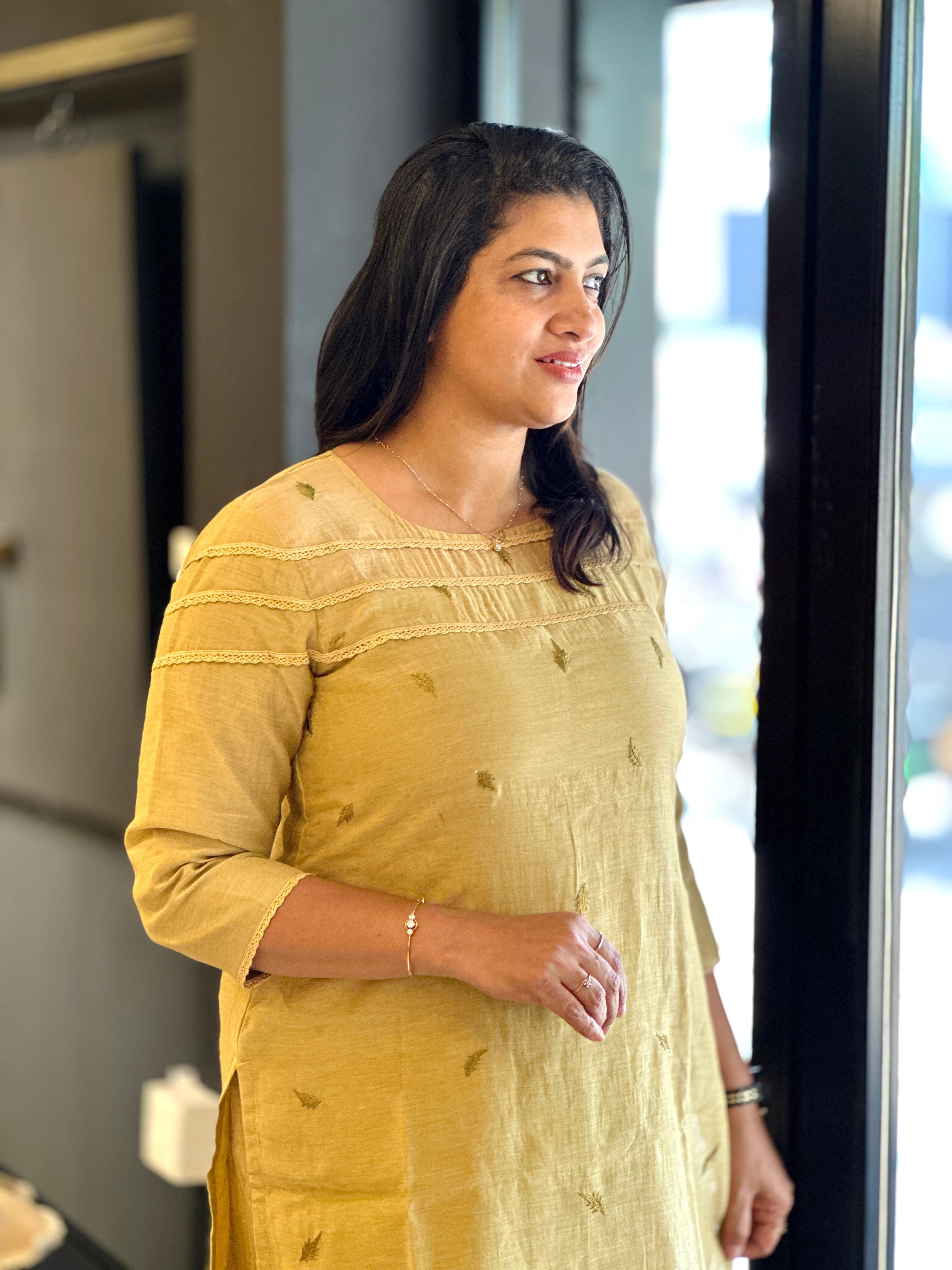 Leaf Embroidery Detailed Chanderi Kurta Set | DN787