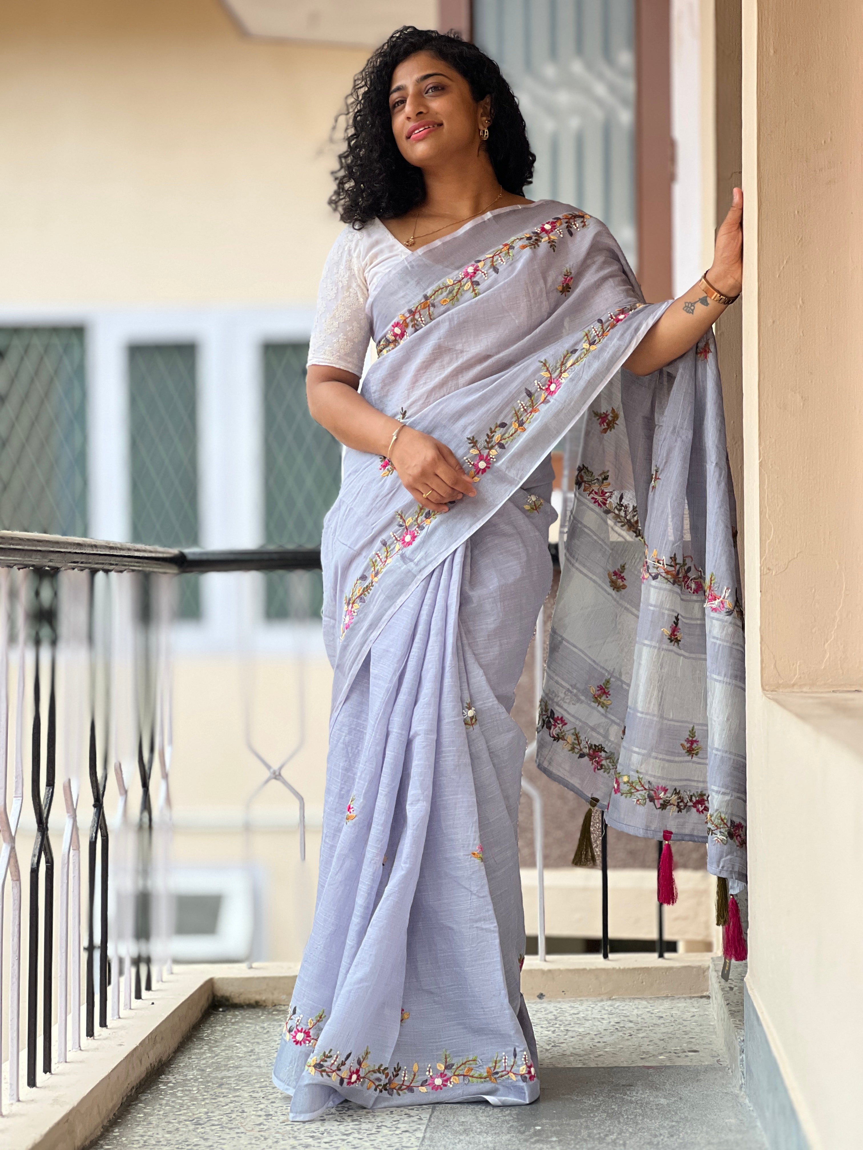 Floral Hand Embroidery Pattern & Silver Zari Border Bhagalpuri Linen Saree | RP375