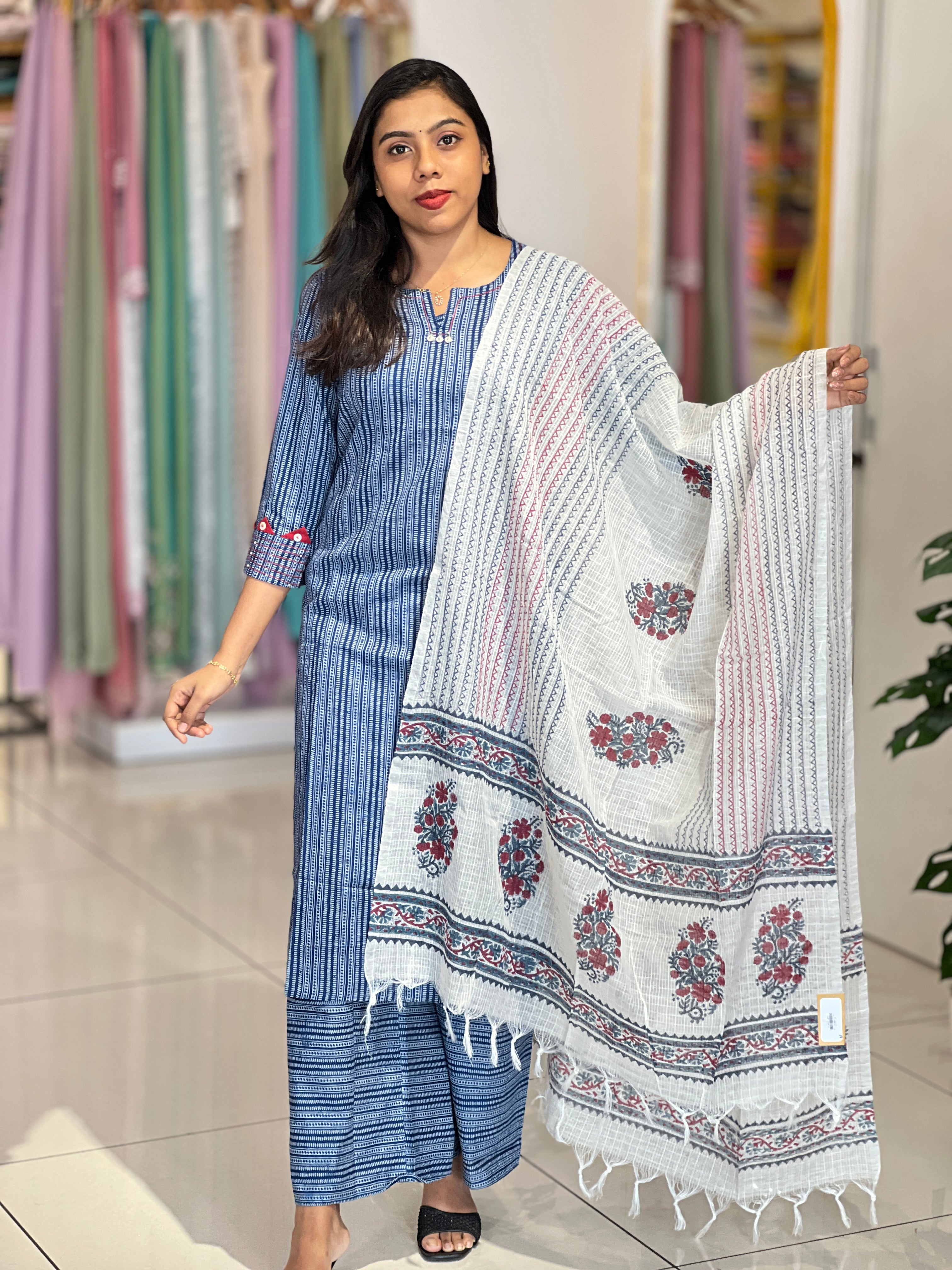 Geometric Pattern Cotton Kurta Set |OMF131