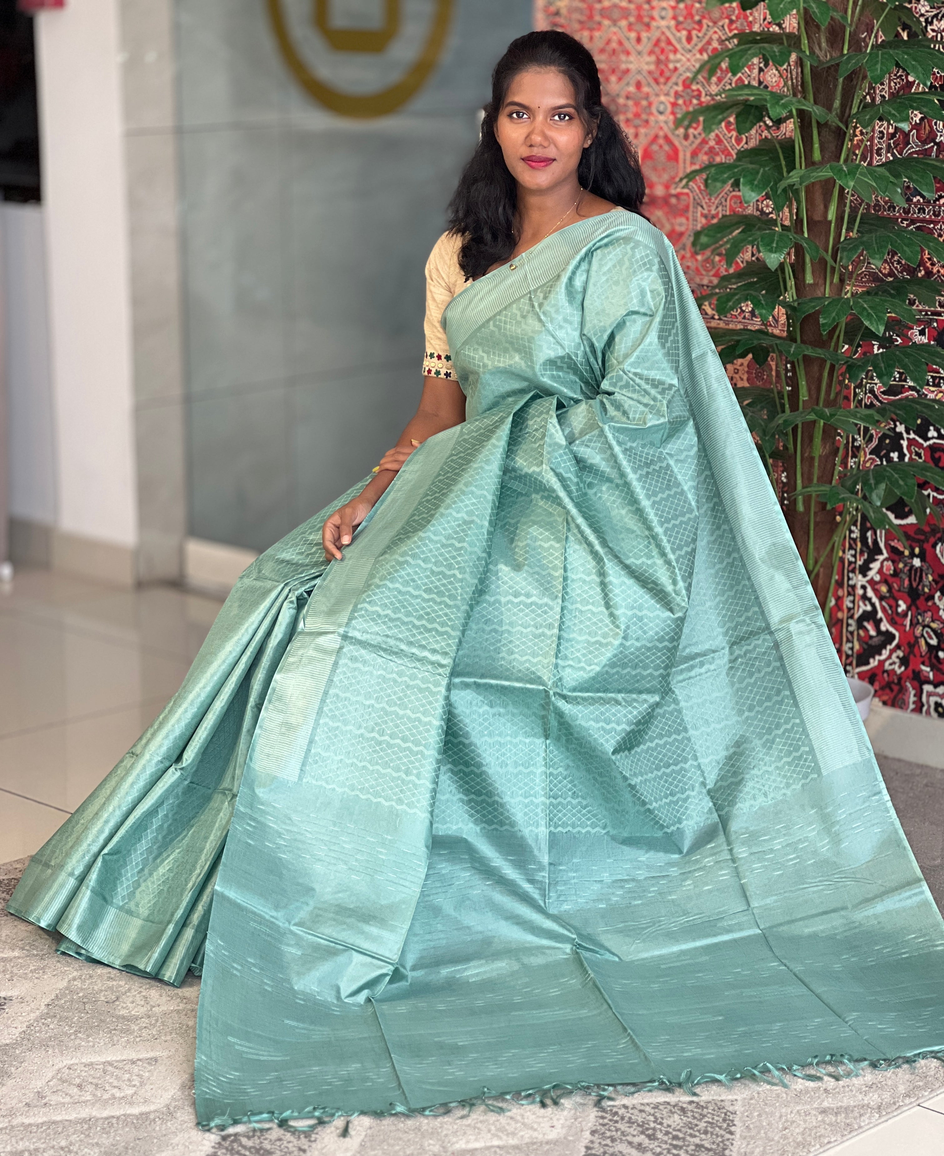 Thread Weaving Geometric Patterned Semi Tussar Saree | PNS162