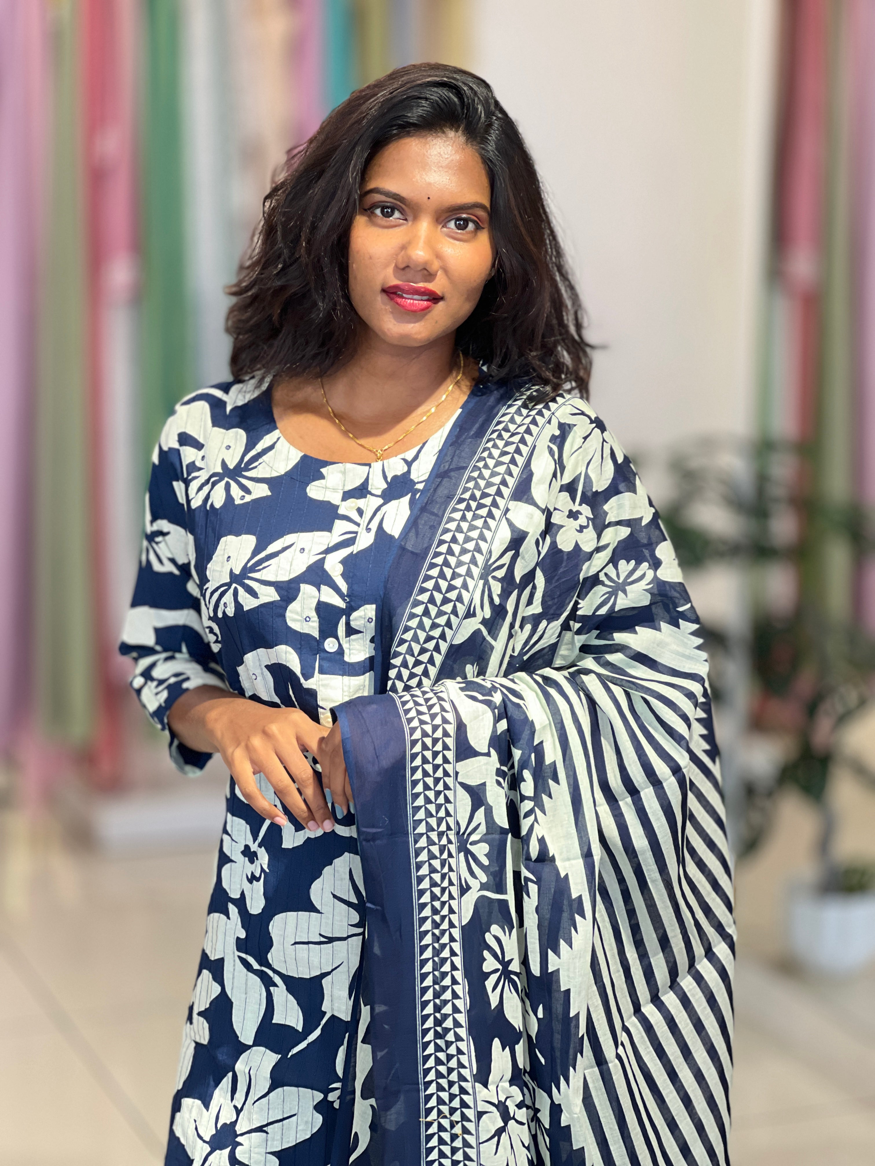 Floral Pattern Cotton Kurta Set | UNM131