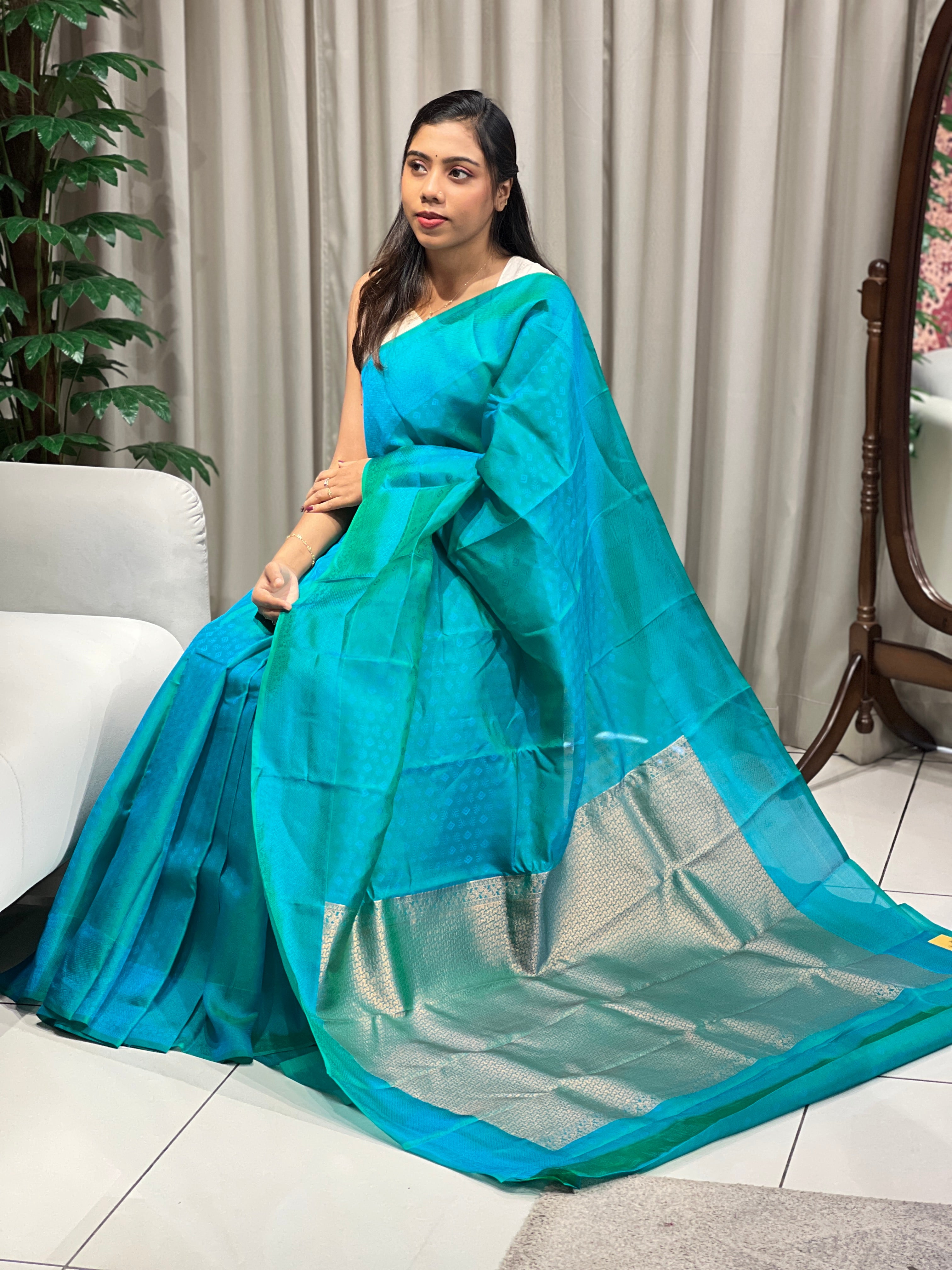 Traditional Jacquard Butta Woven Soft Silk Saree | RMR109