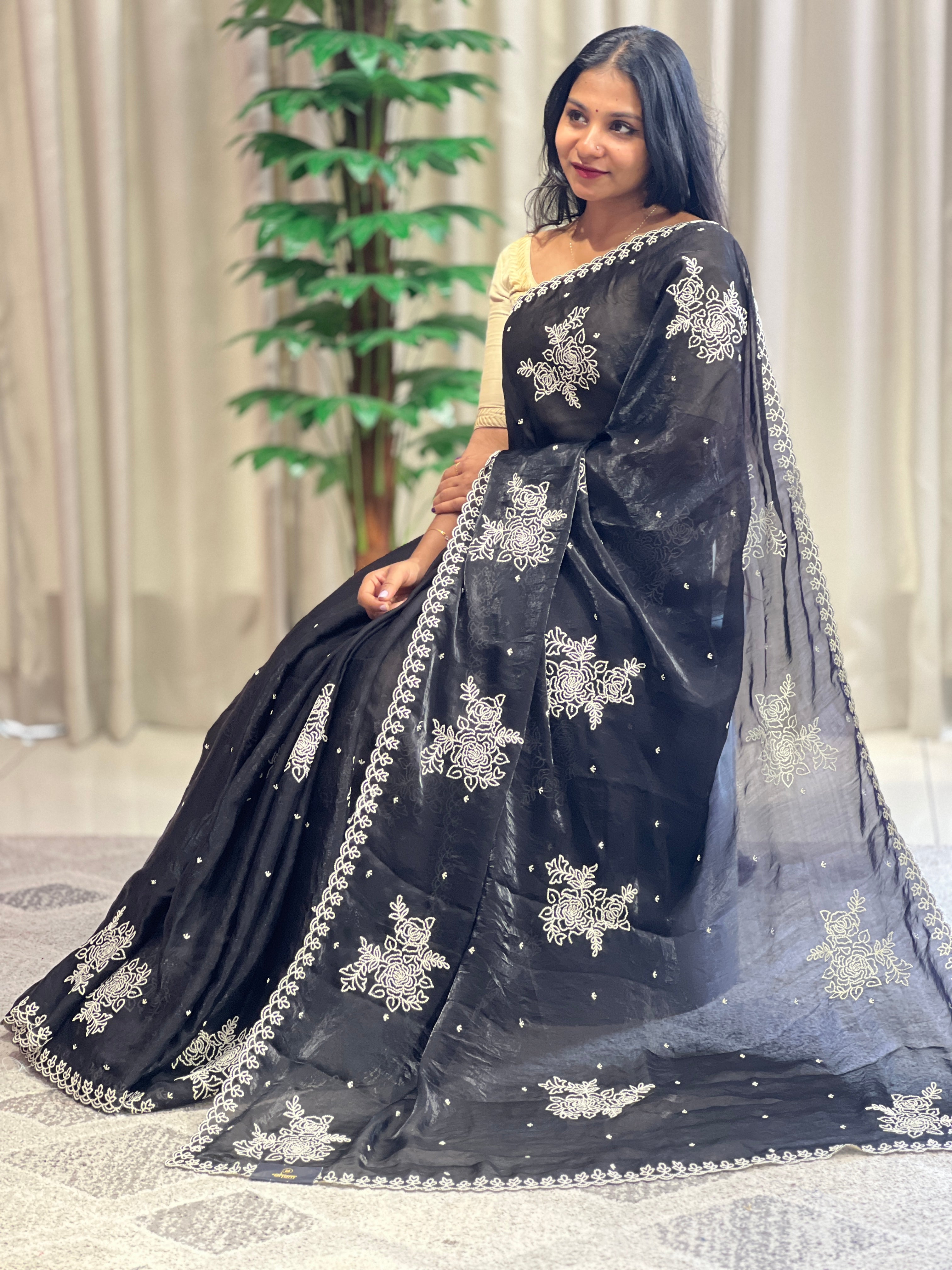 Floral Point Embroidery Velvet Organza Saree | BLD1116