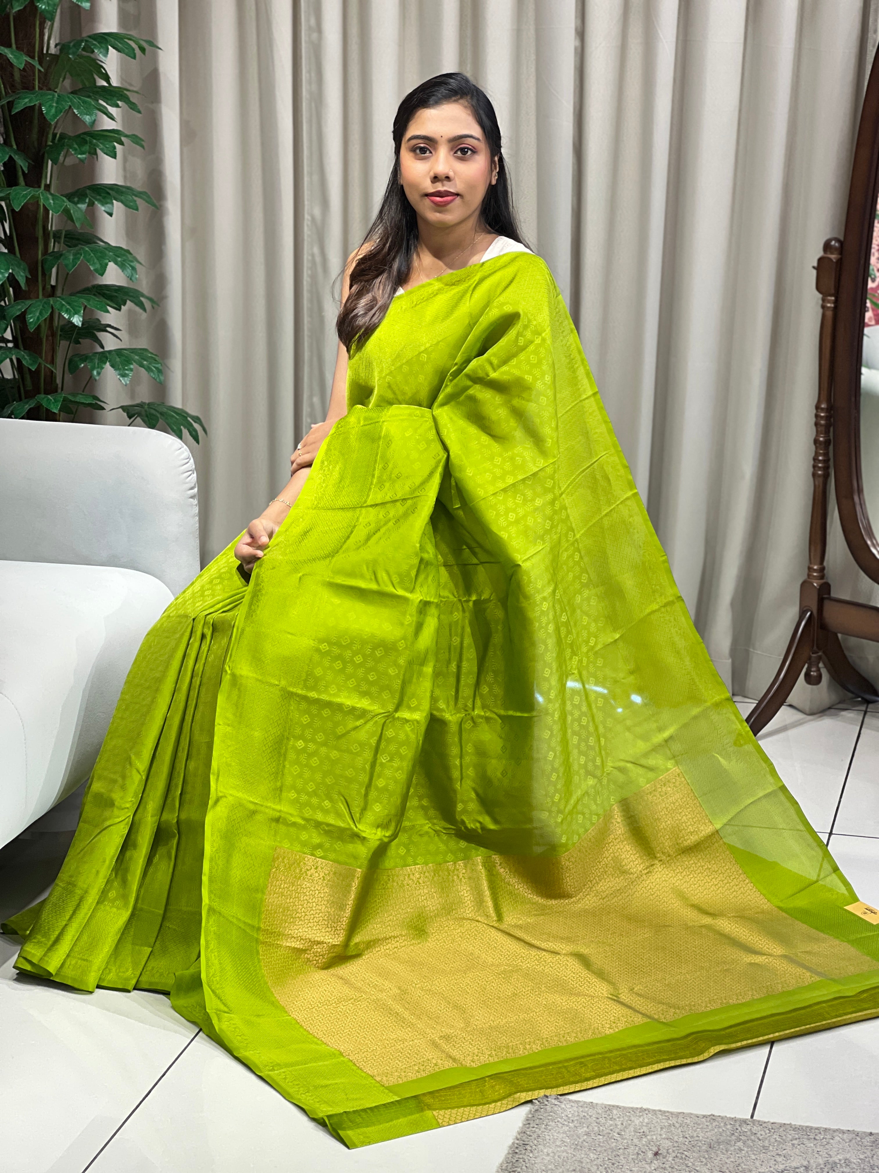 Traditional Jacquard Butta Woven Soft Silk Saree | RMR107