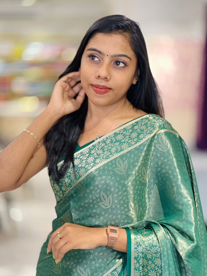 Traditional Banarasi Weaving Patterned Semi Silk Saree | NN369