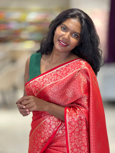 Traditional Banarasi Weaving Patterned Semi Silk Saree | NN370