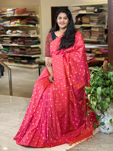 Self Weaving With Folral Buta Patterned Silk Saree | PDS120