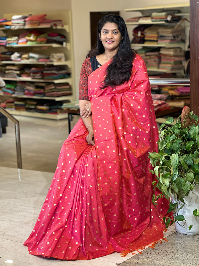 Self Weaving With Folral Buta Patterned Silk Saree | PDS120