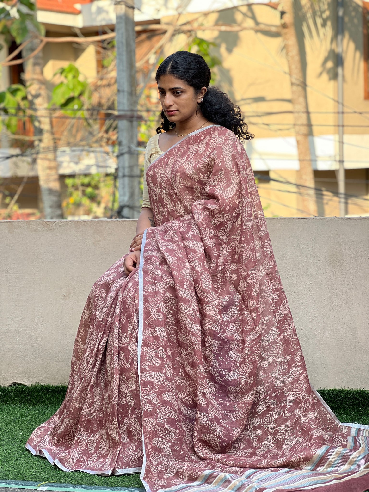 Digital Printed Premium Linen Saree (100% Linen) – ZED AAR INDIA