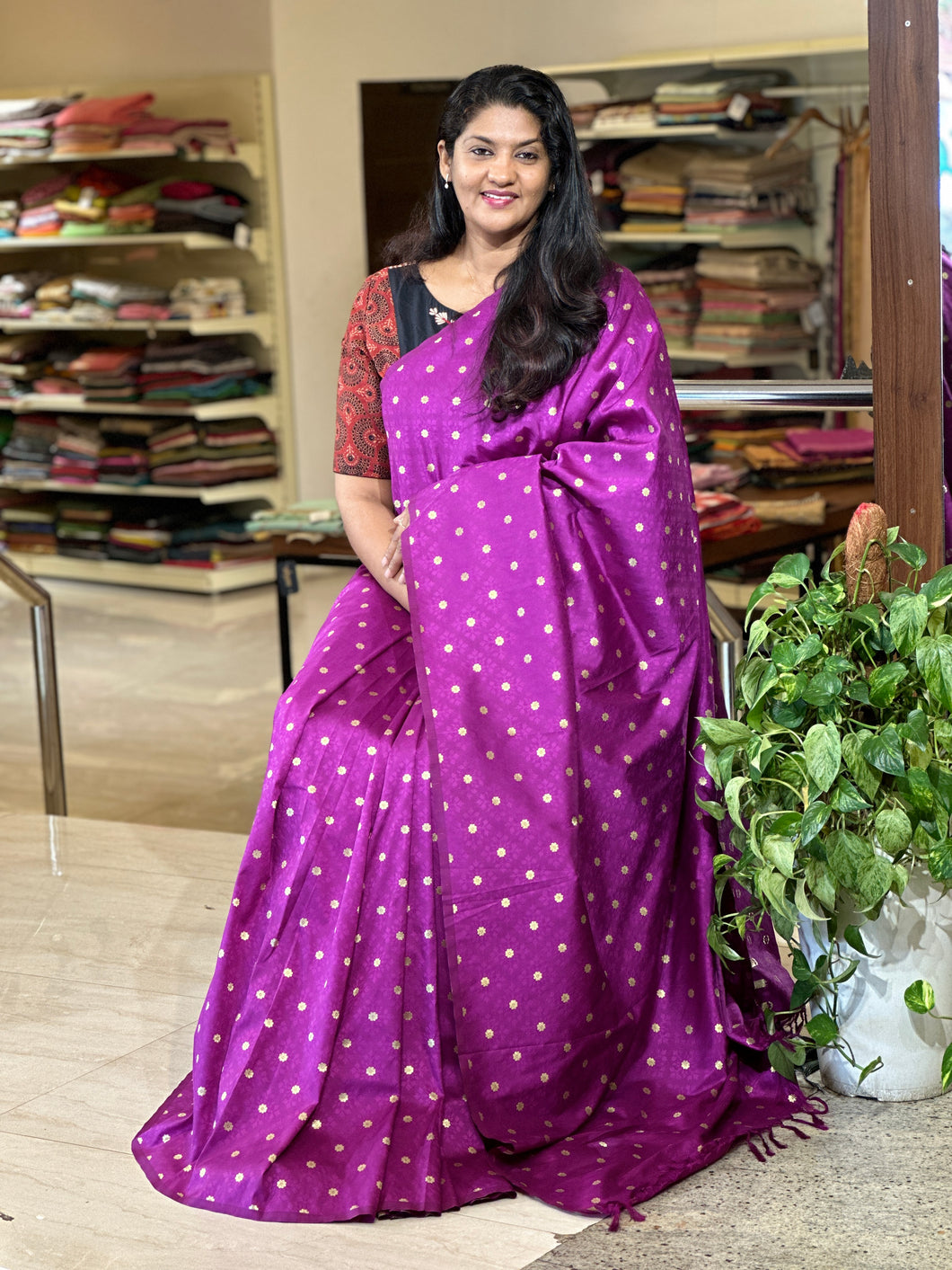 Self Weaving With Folral Buta Patterned Silk Saree | PDS119