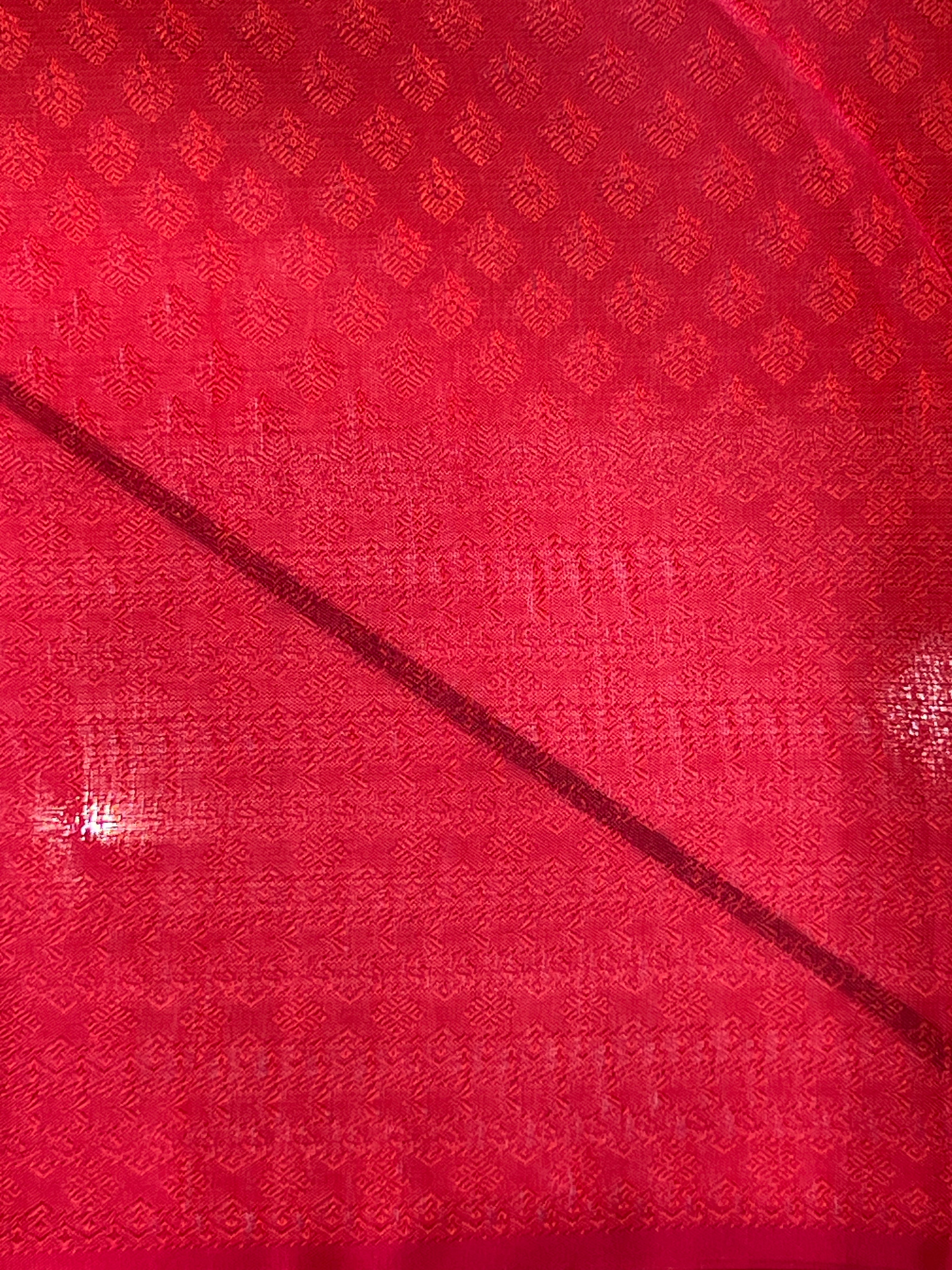 Traditional Jacquard Butta Woven Soft Silk Saree | RMR105