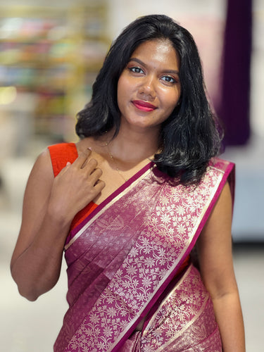 Traditional Banarasi Weaving Patterned Semi Silk Saree | NN368