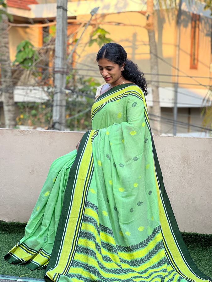 Thread Woven Buta Detailed Balussery Cotton Saree | AB228