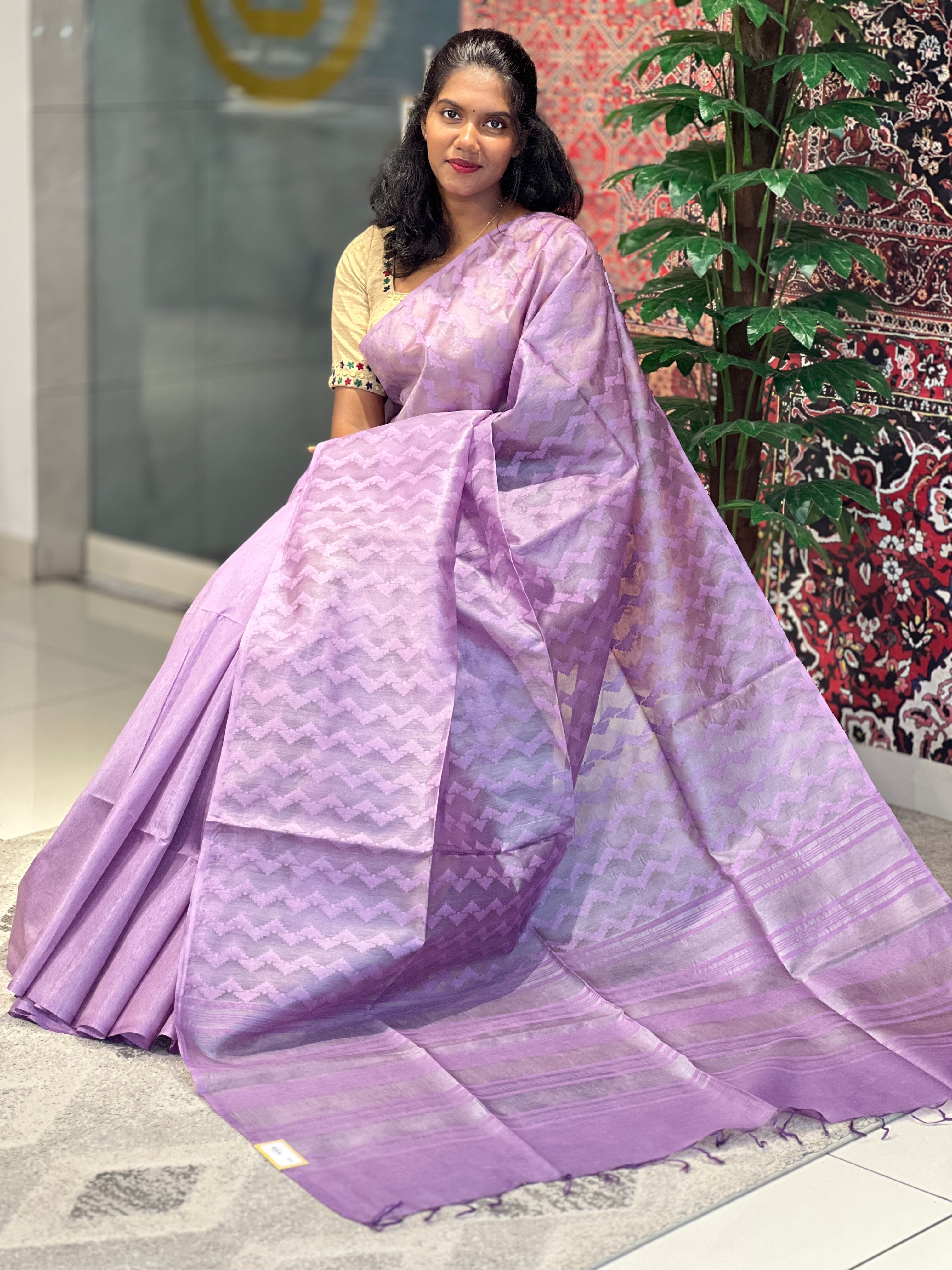 Thread Weaving Zigzag Patterned Noil Tussar Saree | PNS214