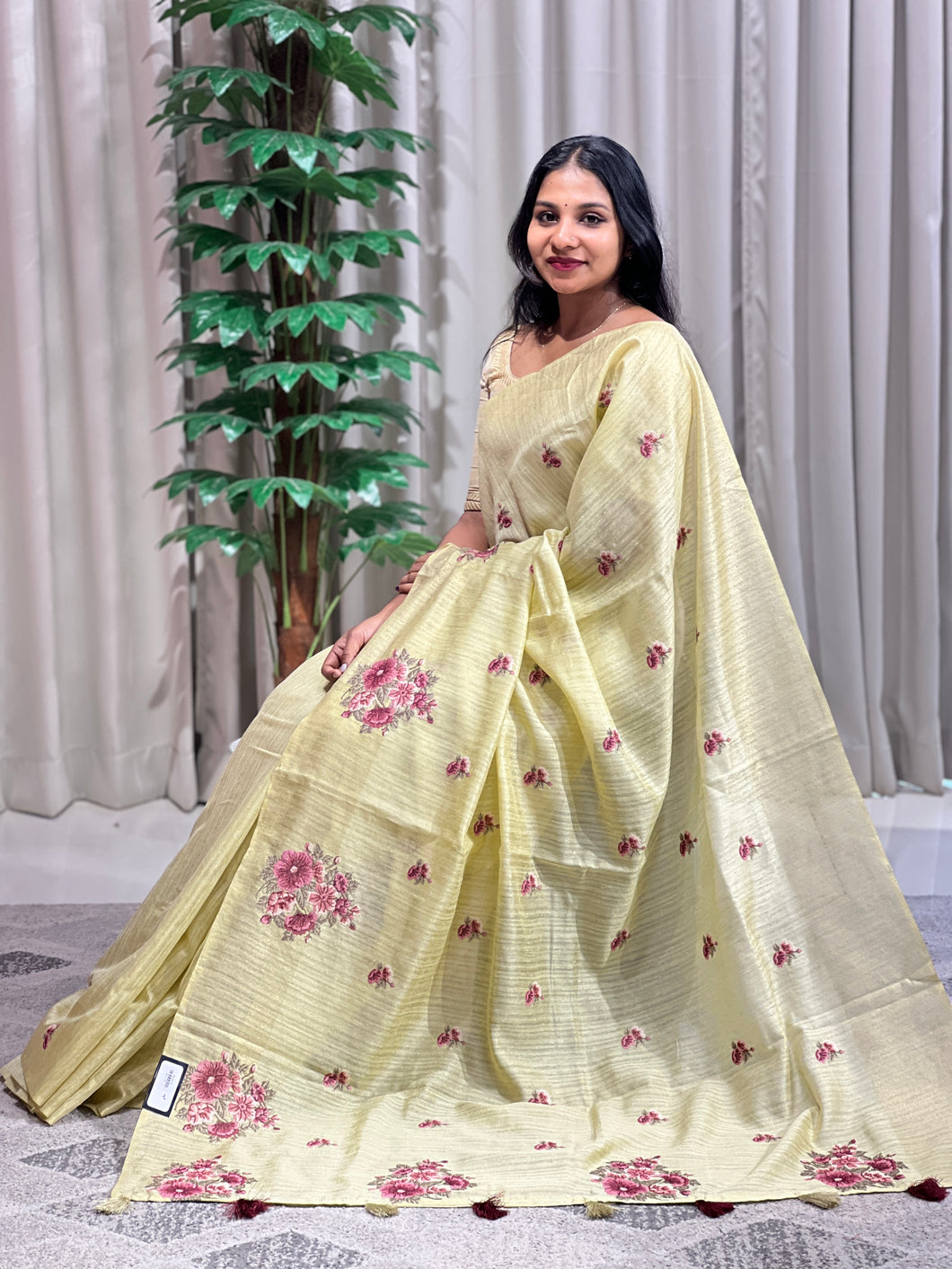 Cross Stitch Embroidery Geecha Tussar Finish Saree |  BLD1130