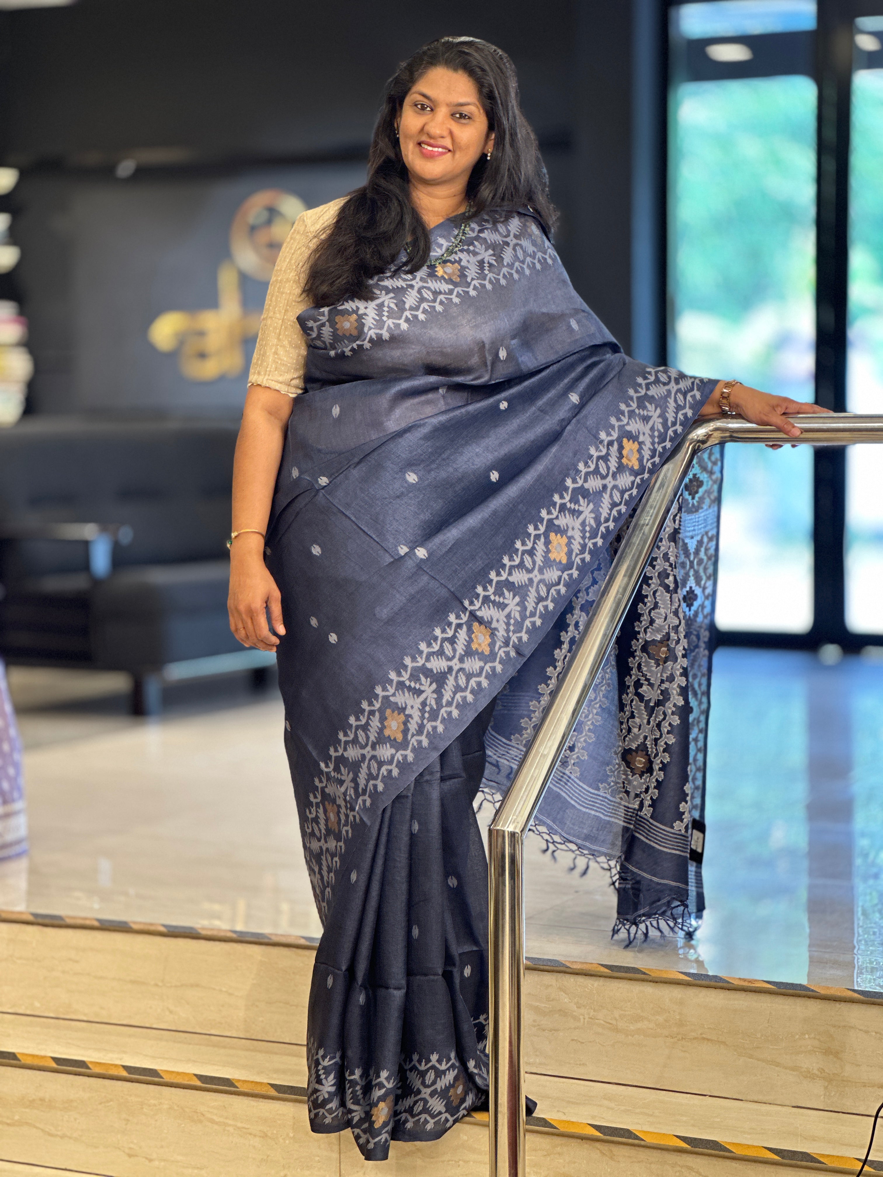 Traditional Jamdani Woven Tussar Saree | AYD184
