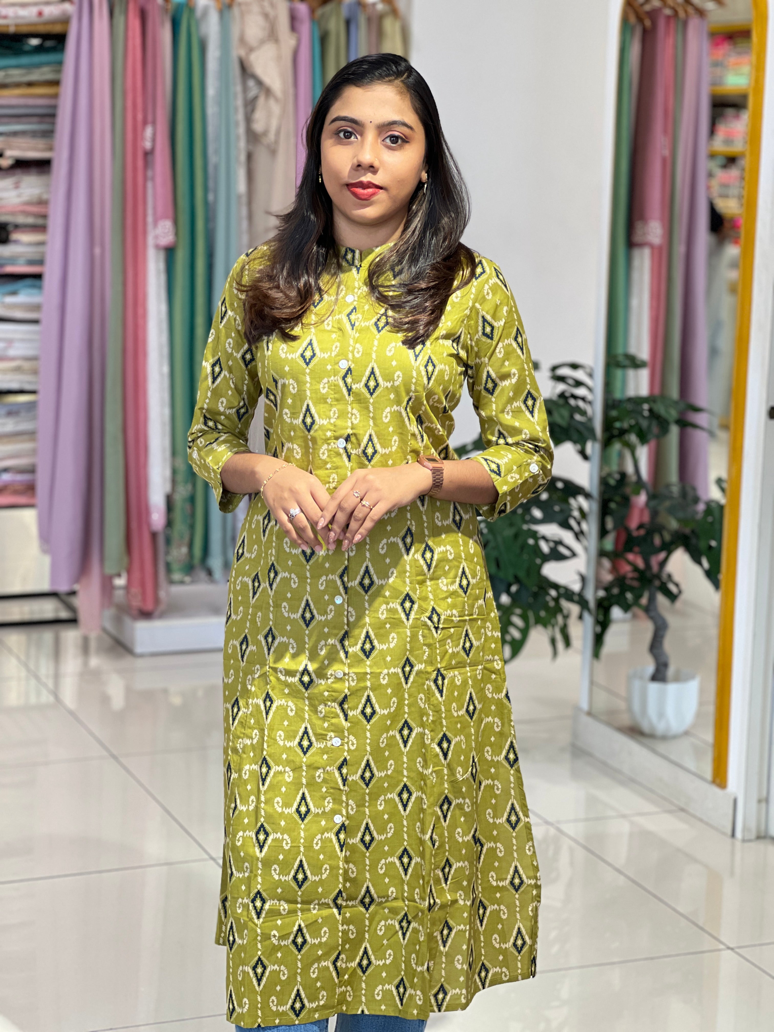 Geometric Printed Pattern Cotton Kurta |OMF165