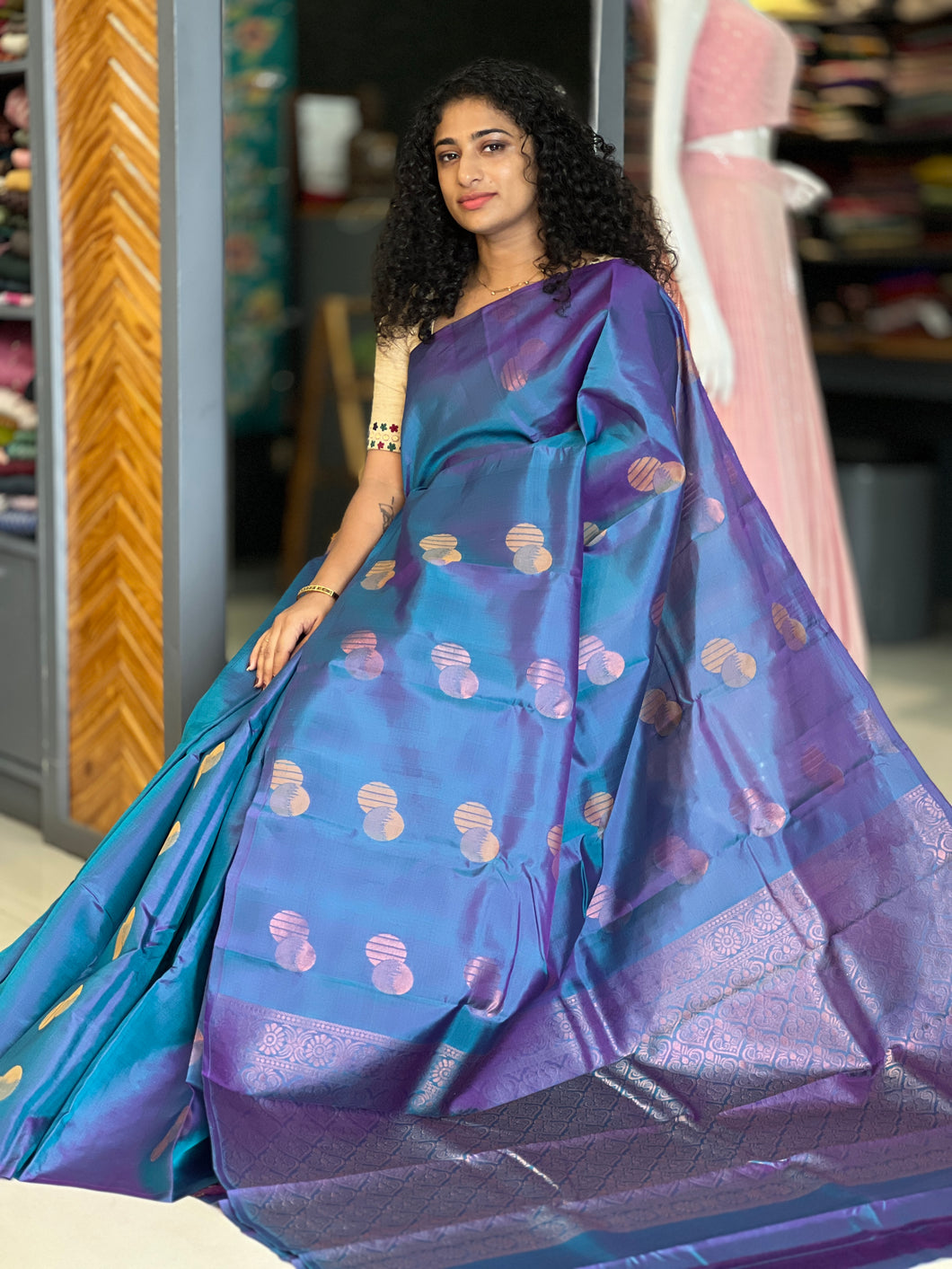 Circular Motif Pure Silk Saree | SMS173