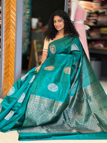 Circular Pattern Pure Silk Saree | SMS168