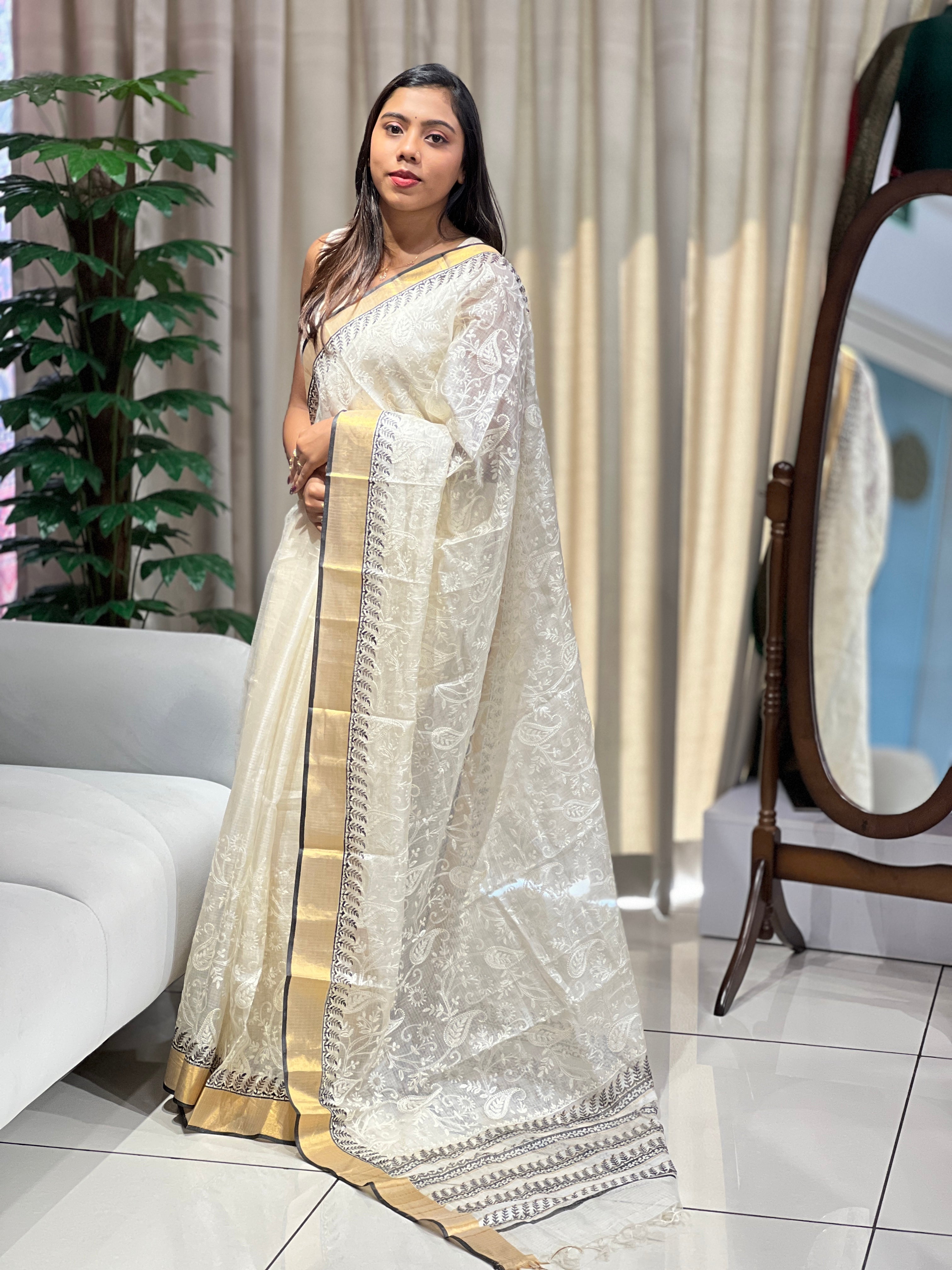 Embroidery Detailed Paisley Patterned Tussar Kota Saree | JSC562