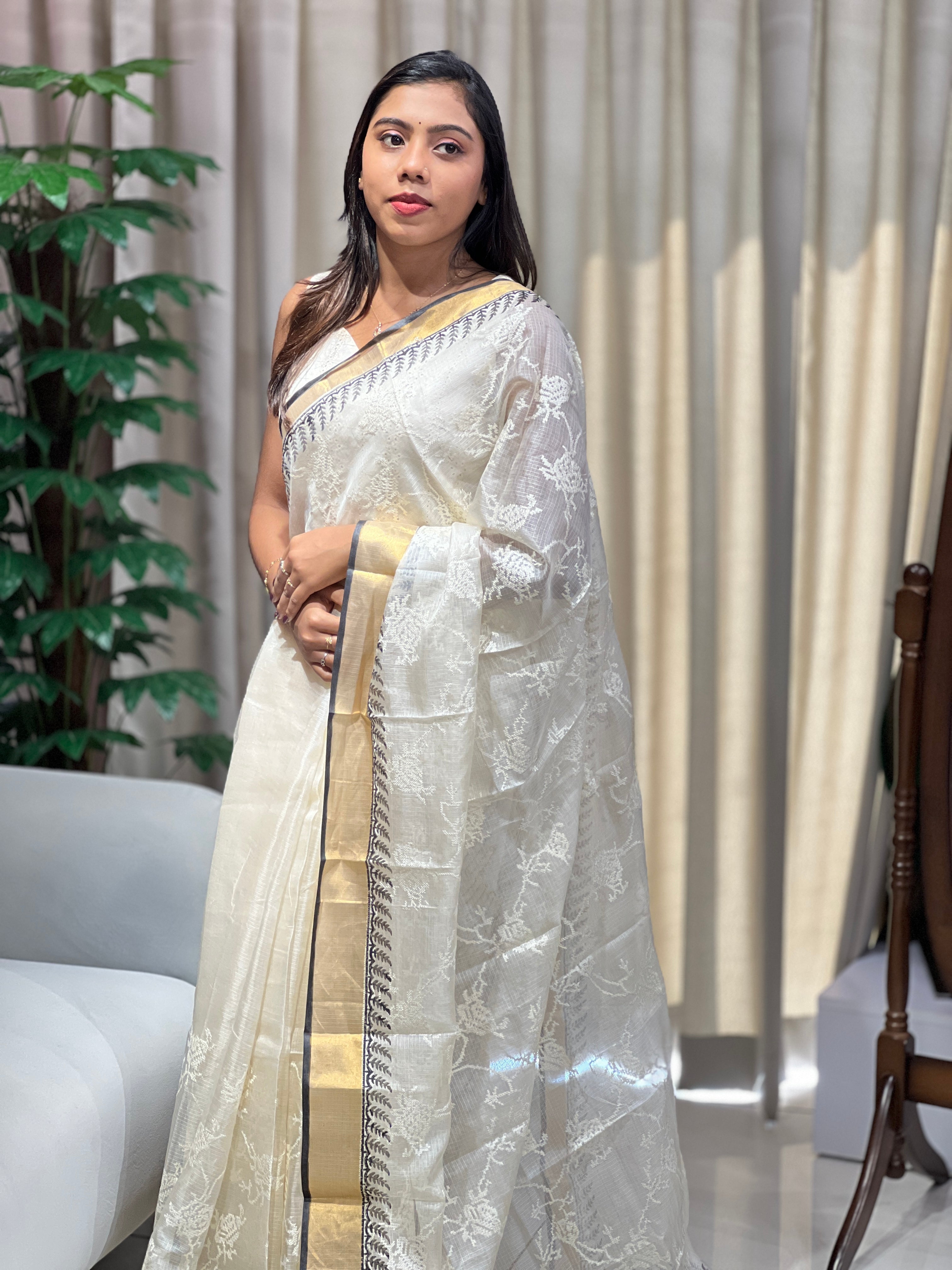 Embroidery Detailed Jaal Patterned Tussar Kota Saree | JSC564