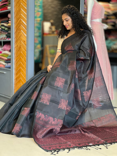 Pink Zari Weaving Pattern Pure Silk Saree | SVS102