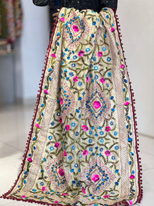 Thread Embroidery Detailed Chanderi Finish Dupatta | VET285