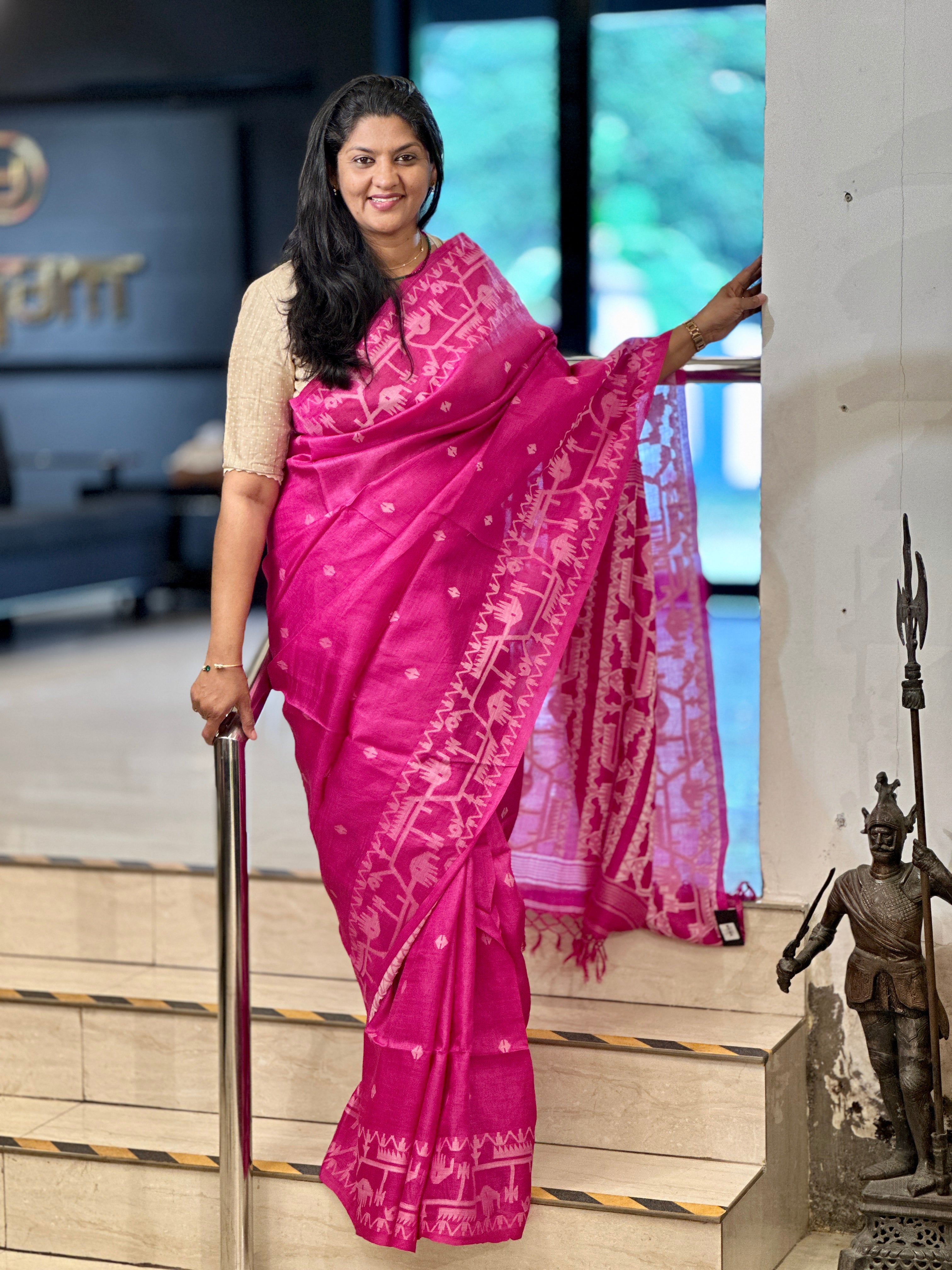 Traditional Jamdani Woven Tussar Saree | AYD183