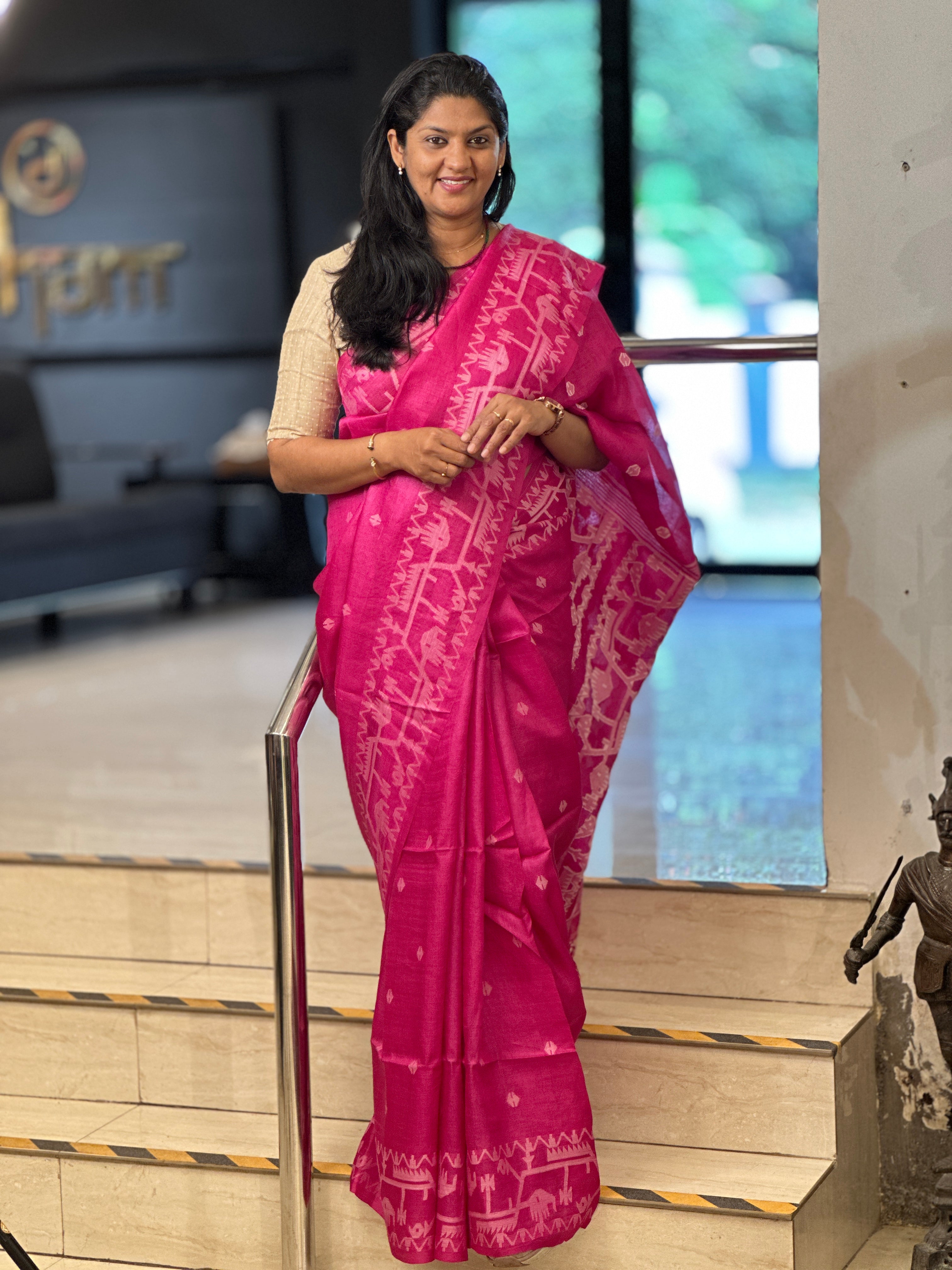 Traditional Jamdani Woven Tussar Saree | AYD183