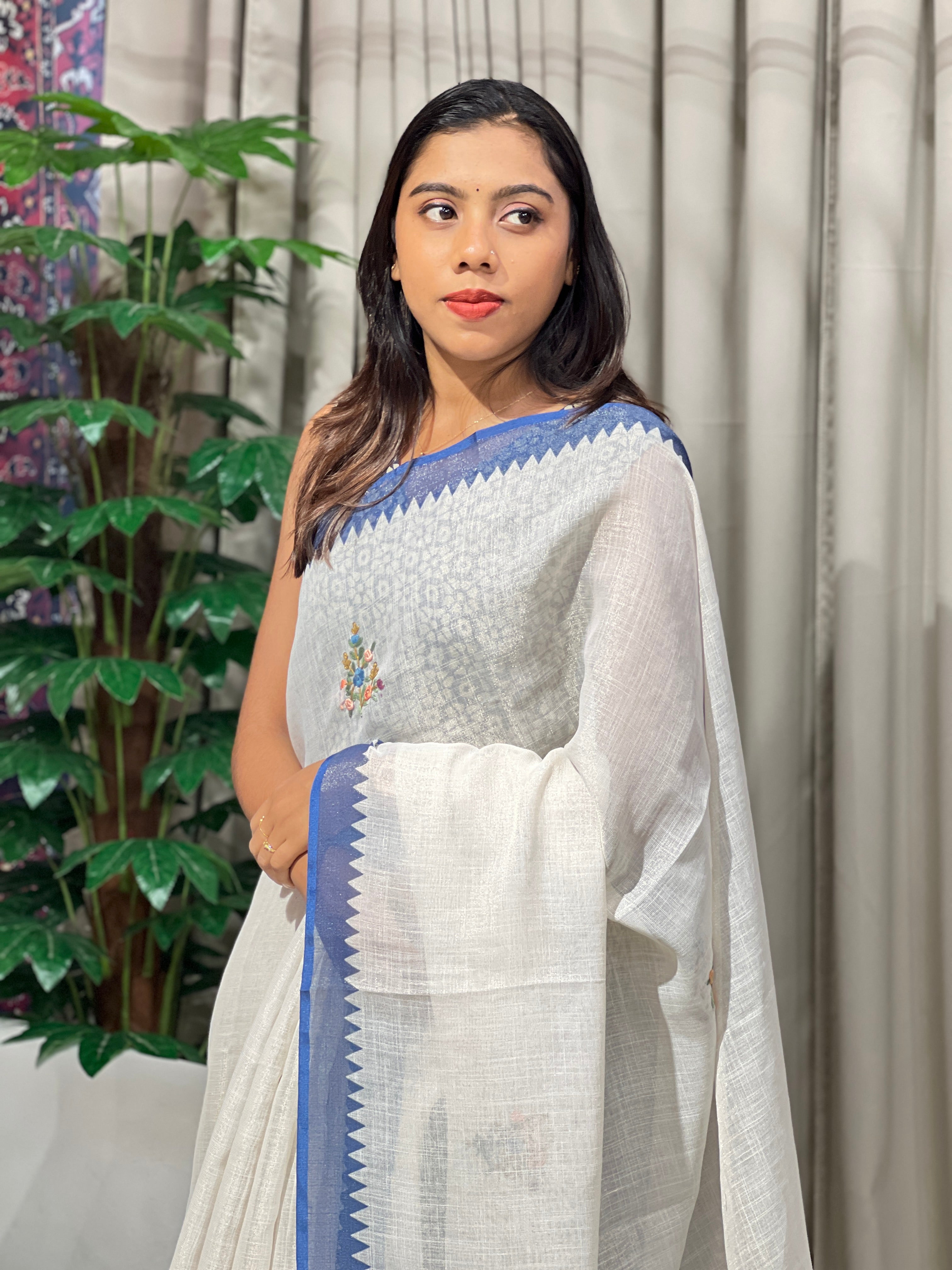 Print With Hand Embroidery Detailed Tissue Linen Saree | BLD1540