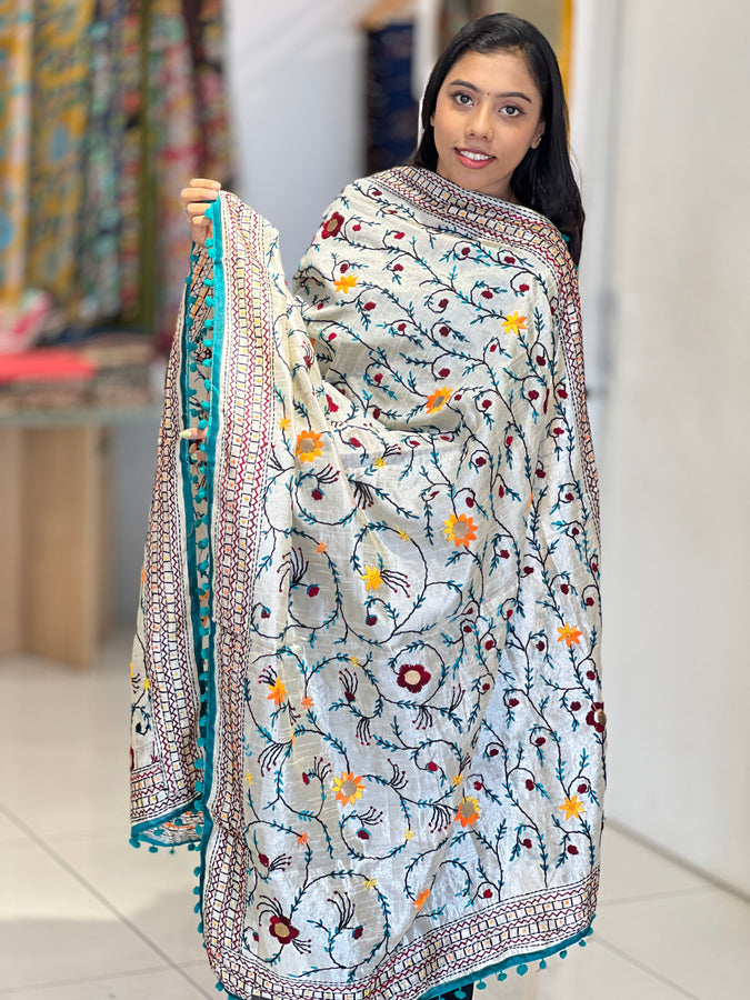 Thread Embroidery Detailed Chanderi Finish Dupatta | VET277