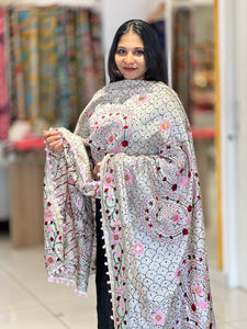 Thread Embroidery Detailed Chanderi Finish Dupatta | VET297