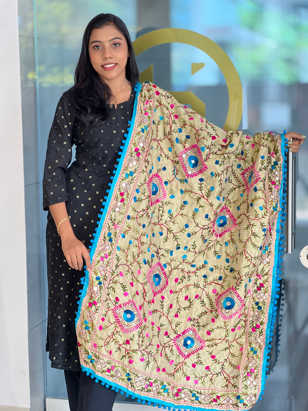 Thread Embroidery Detailed Chanderi Finish Dupatta | VET289