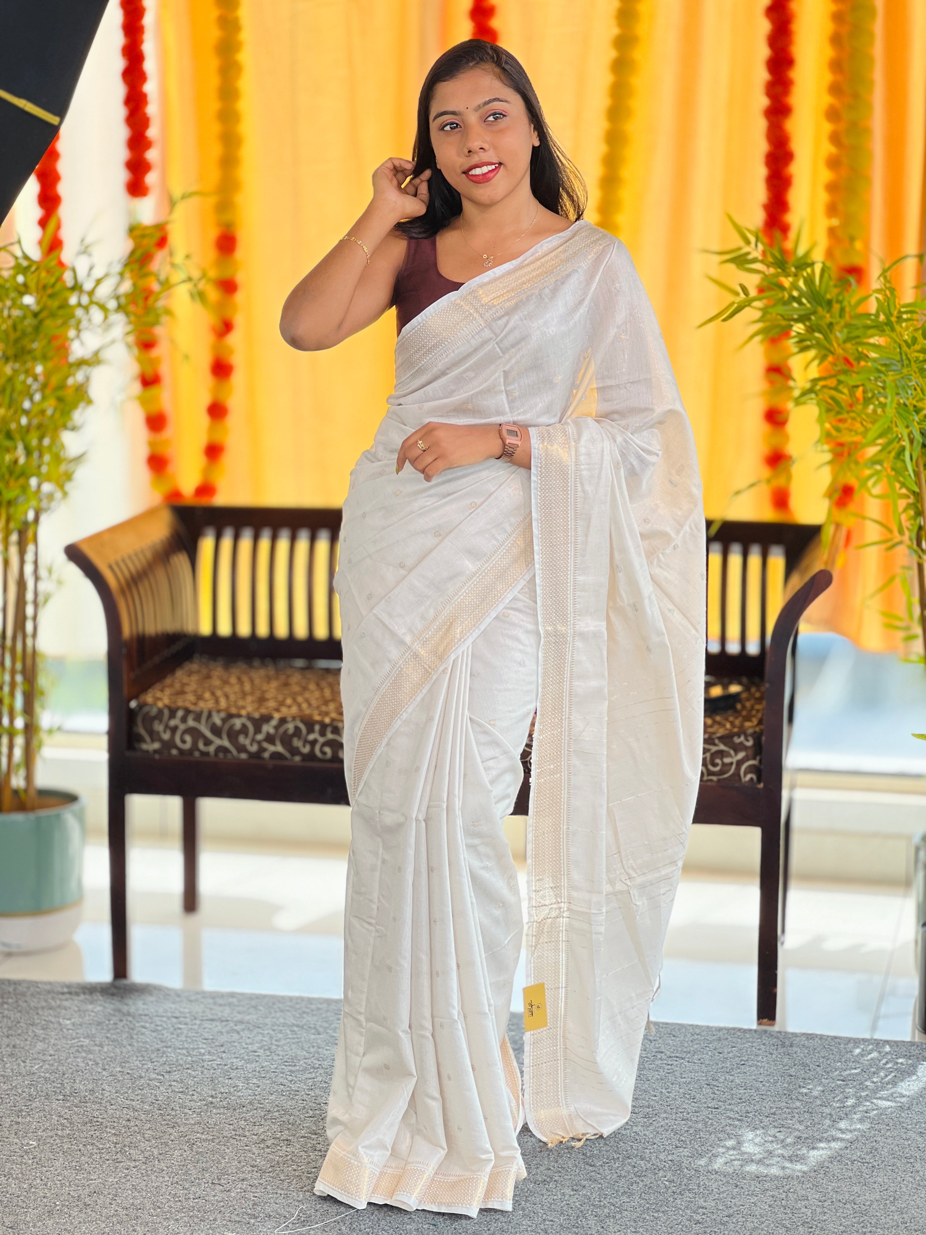 Zari Butta With Kesia Detailed Bhagalpuri Linen Saree | SK450