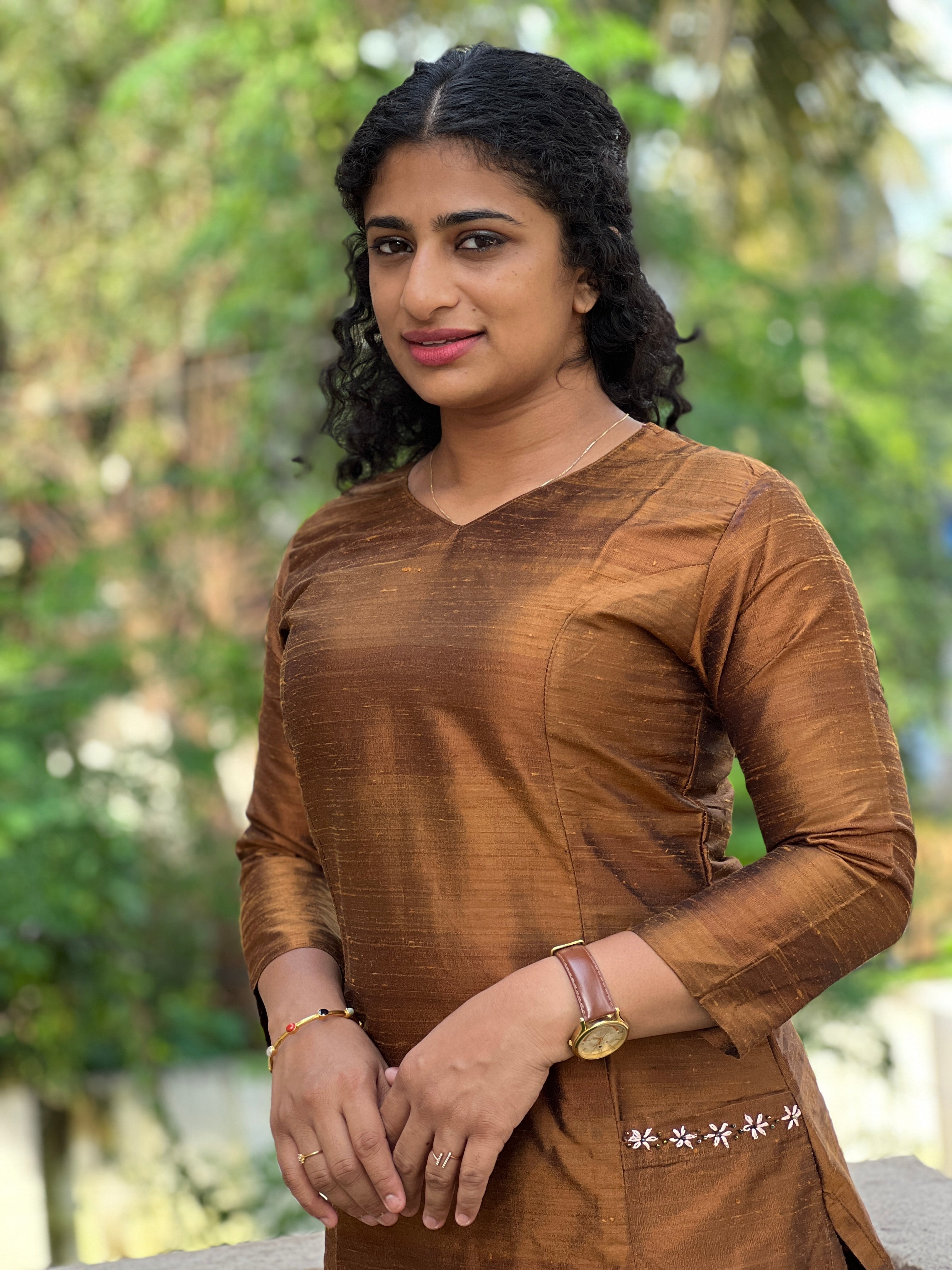 Hand Work Floral Embroidery Design Raw Silk Kurta | DN515
