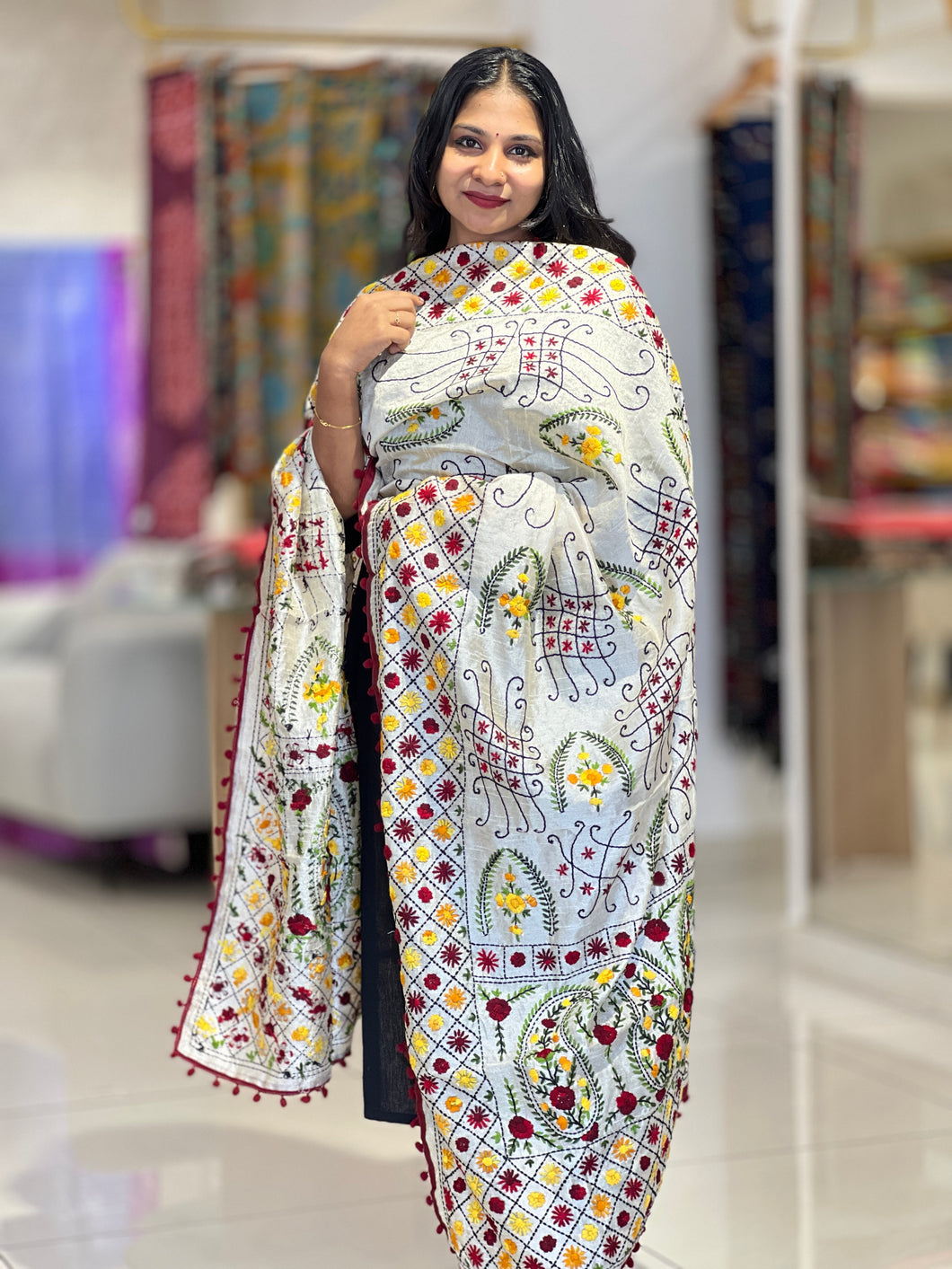 Thread Embroidery Detailed Chanderi Finish Dupatta | VET298