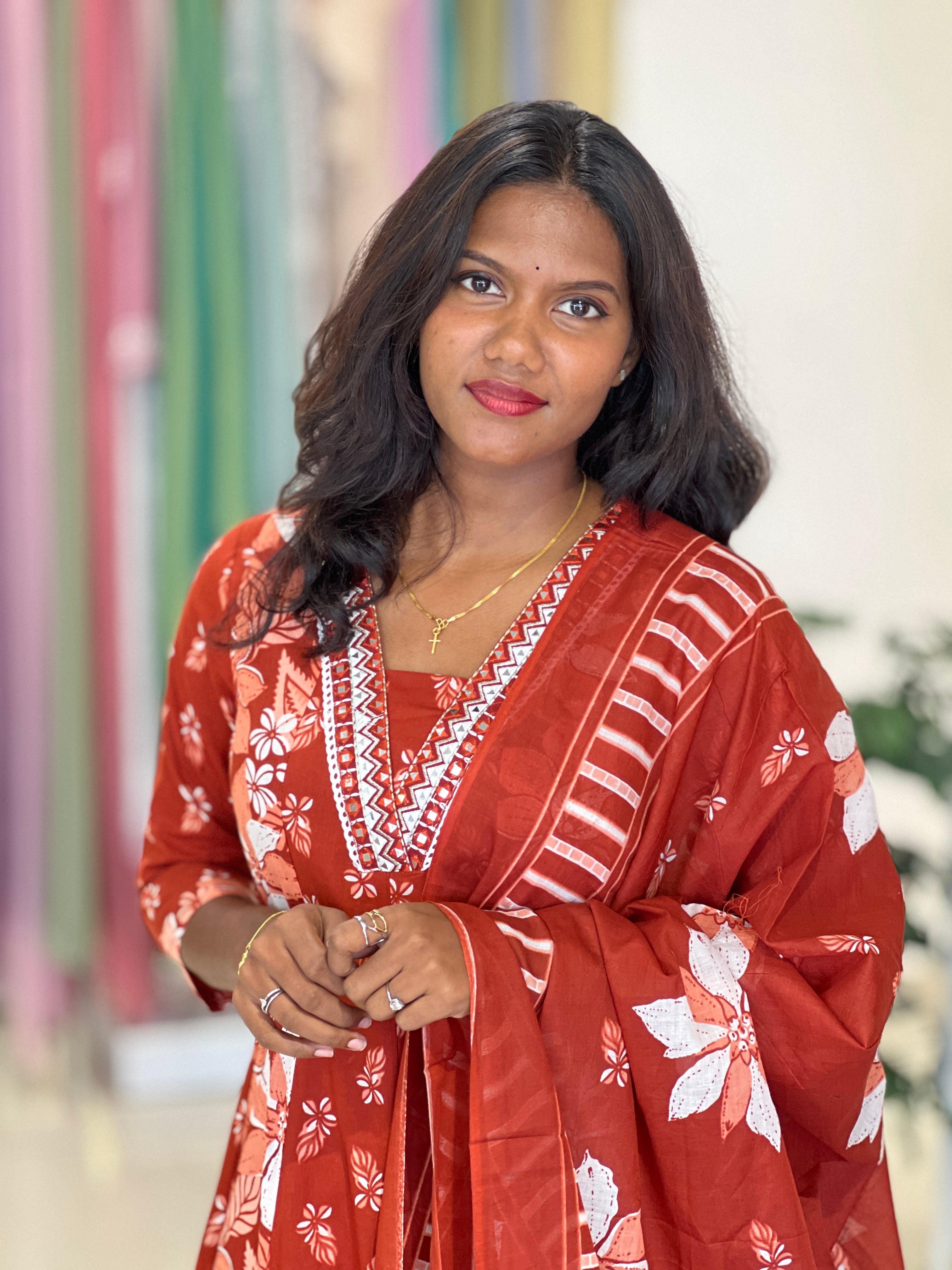 Floral Patch Detailed Cotton Kurta Set | UNM130