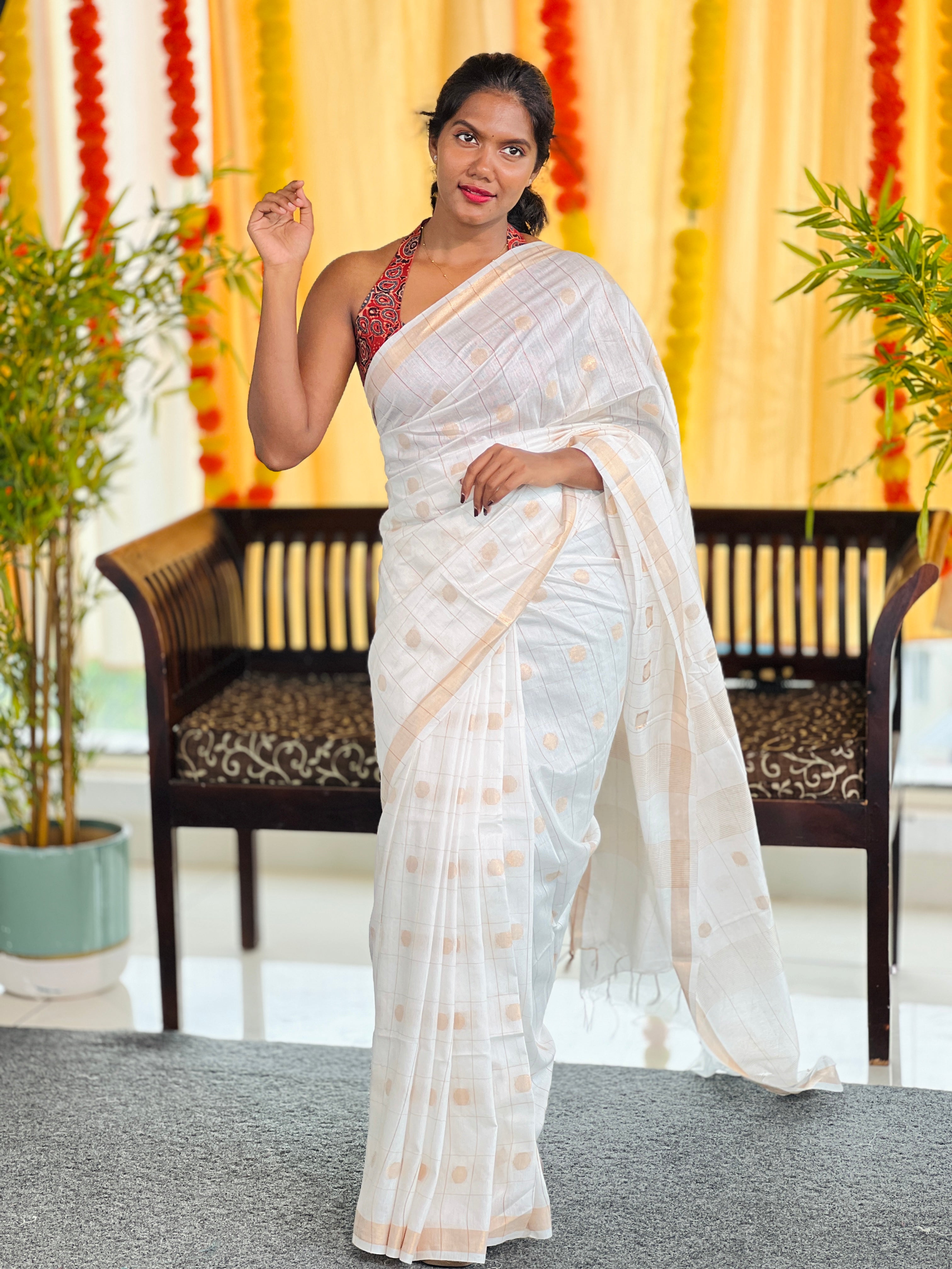 Zari Stripe With Polka Dot Weaved Bhagalpuri Linen Saree | SK456