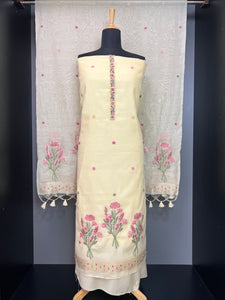 Floral Hand Embroidered Chanderi Salwar Set | LV373