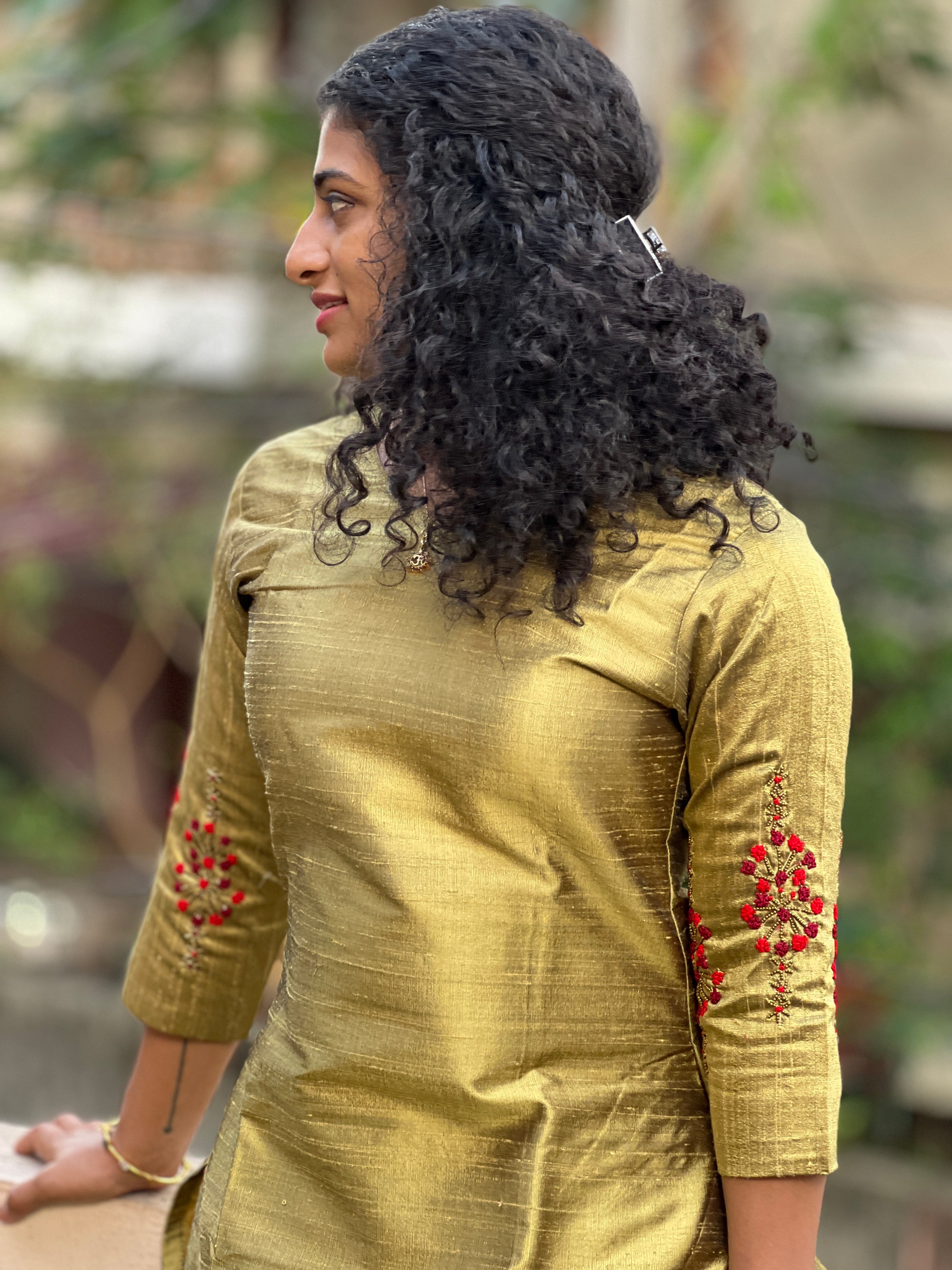 Hand Work Floral Embroidery Design Raw Silk Kurta | DN518