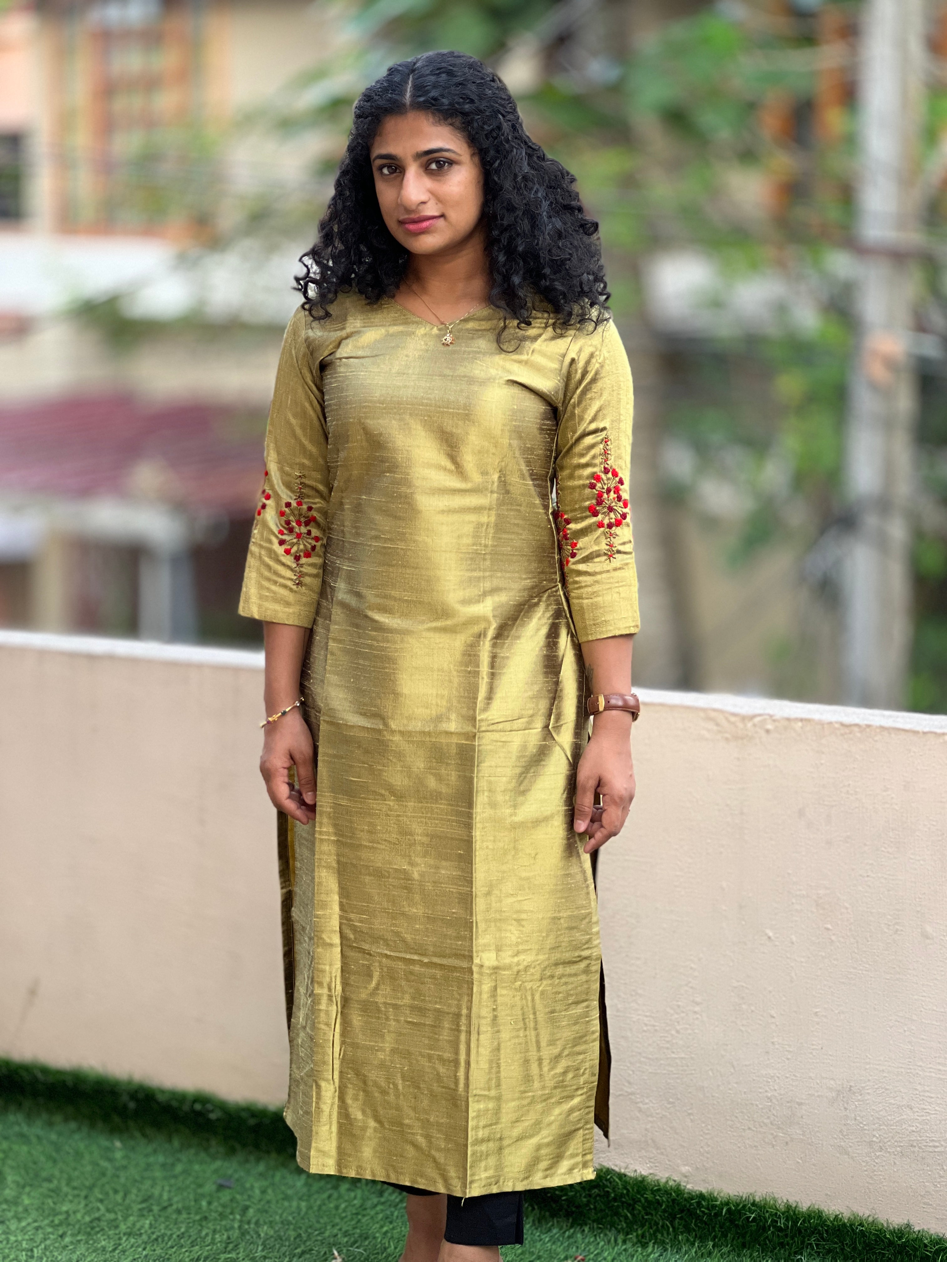 Hand Work Floral Embroidery Design Raw Silk Kurta | DN518