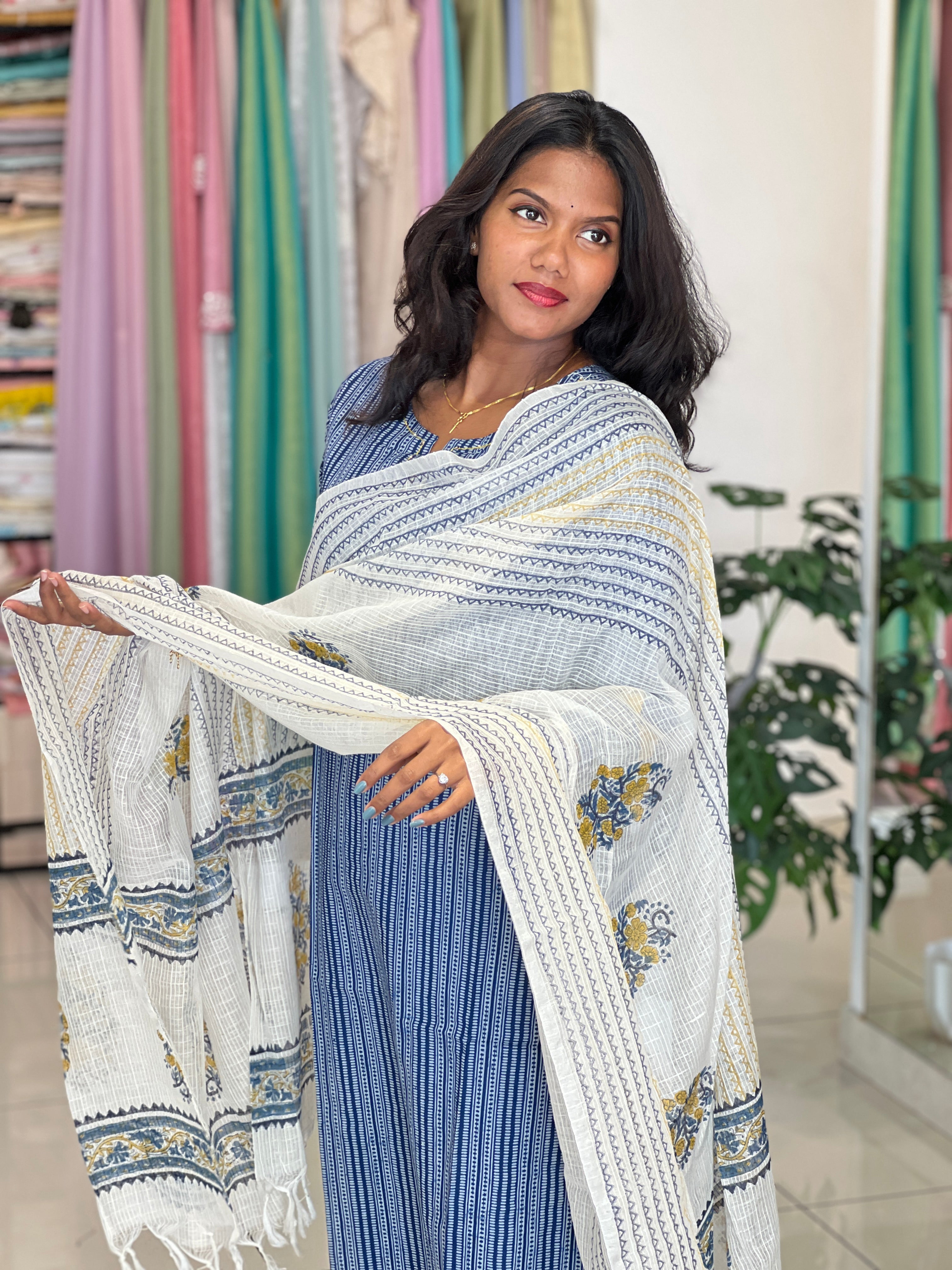 Geometric Pattern Cotton Kurta Set |OMF150
