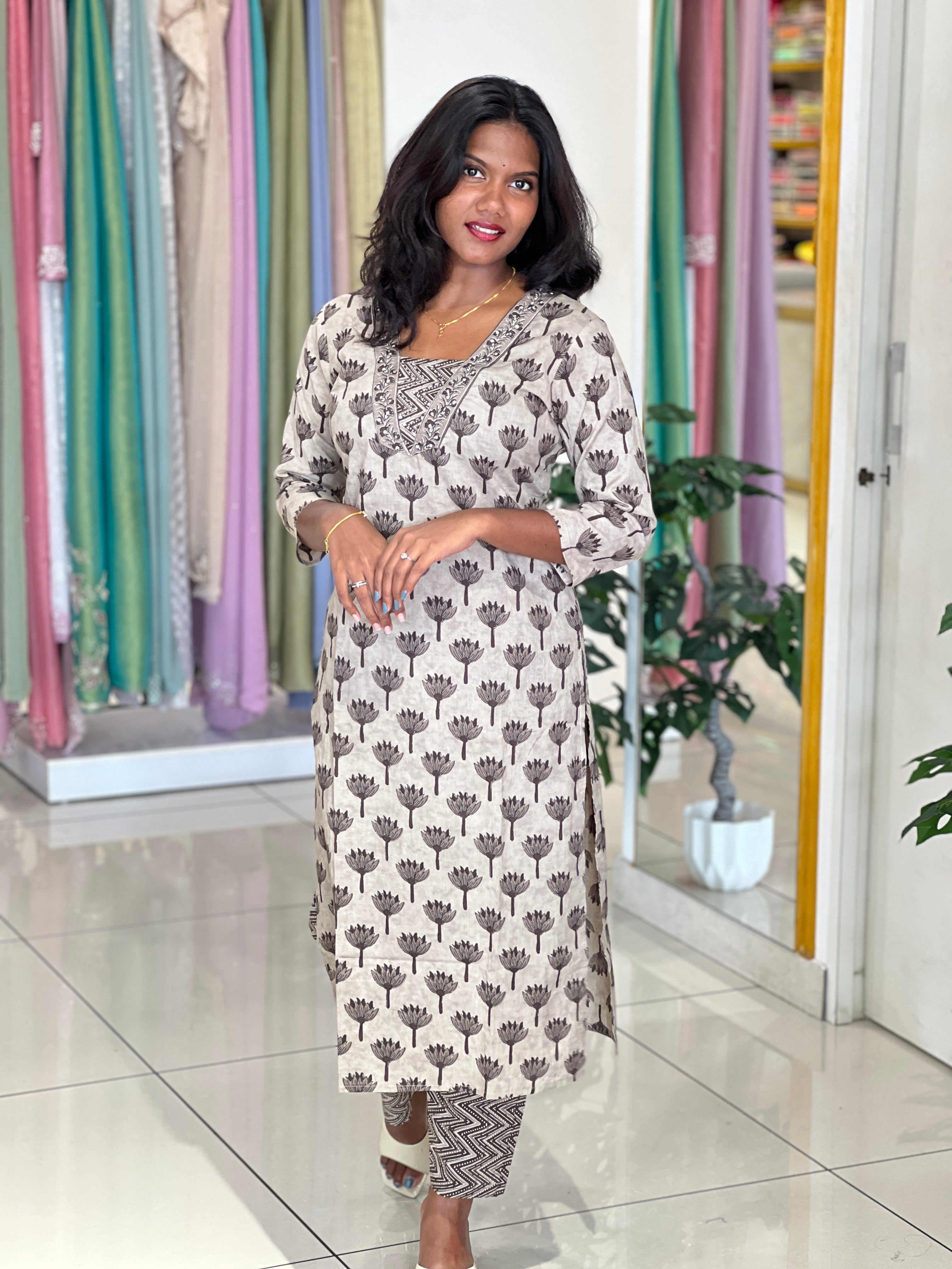 Printed Pattern Cotton Kurta Set | UNM125