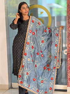Thread Embroidery Detailed Chanderi Finish Dupatta | VET265