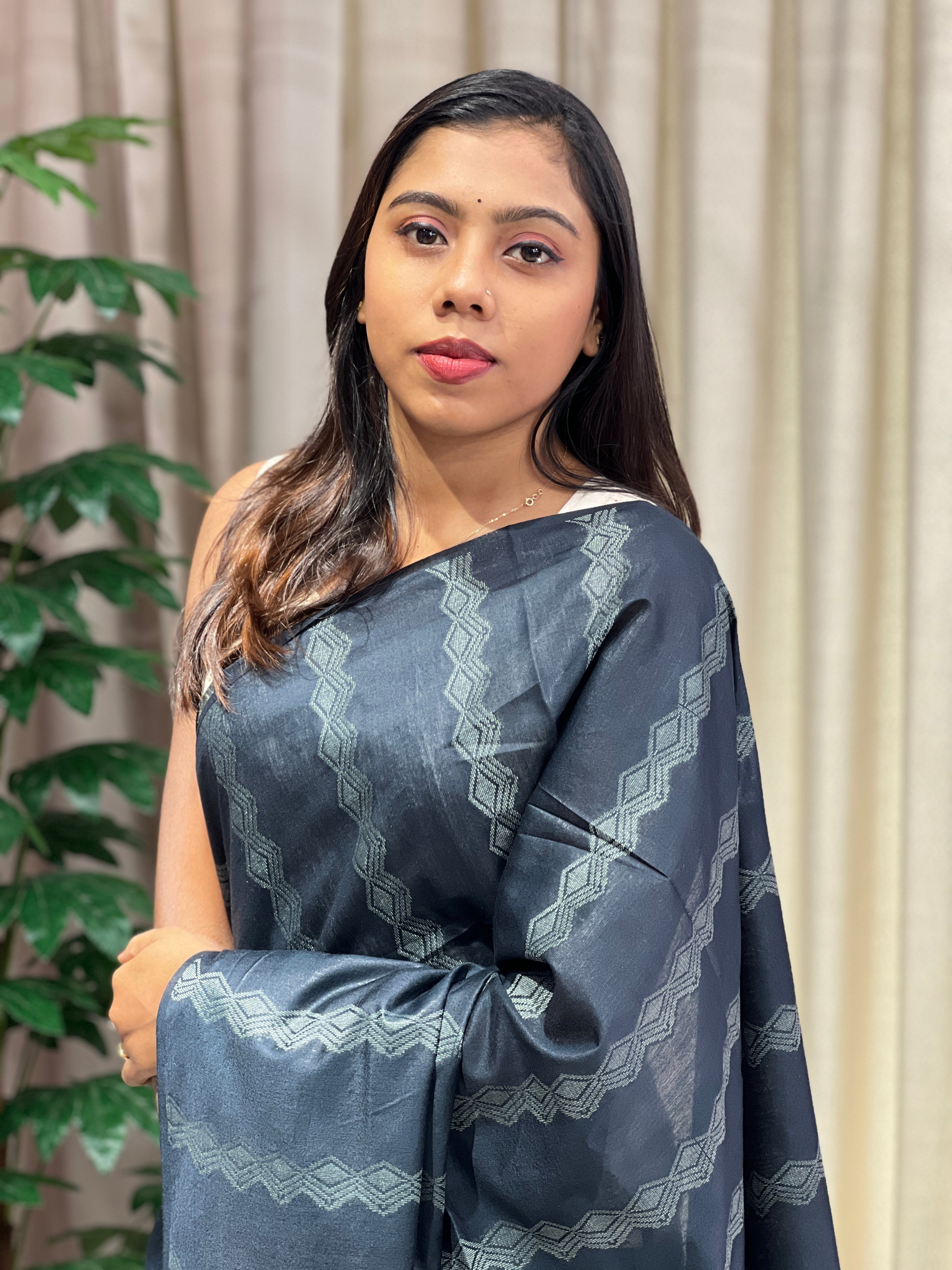 Thread Weaved Bhagalpuri Linen Saree | PF1119