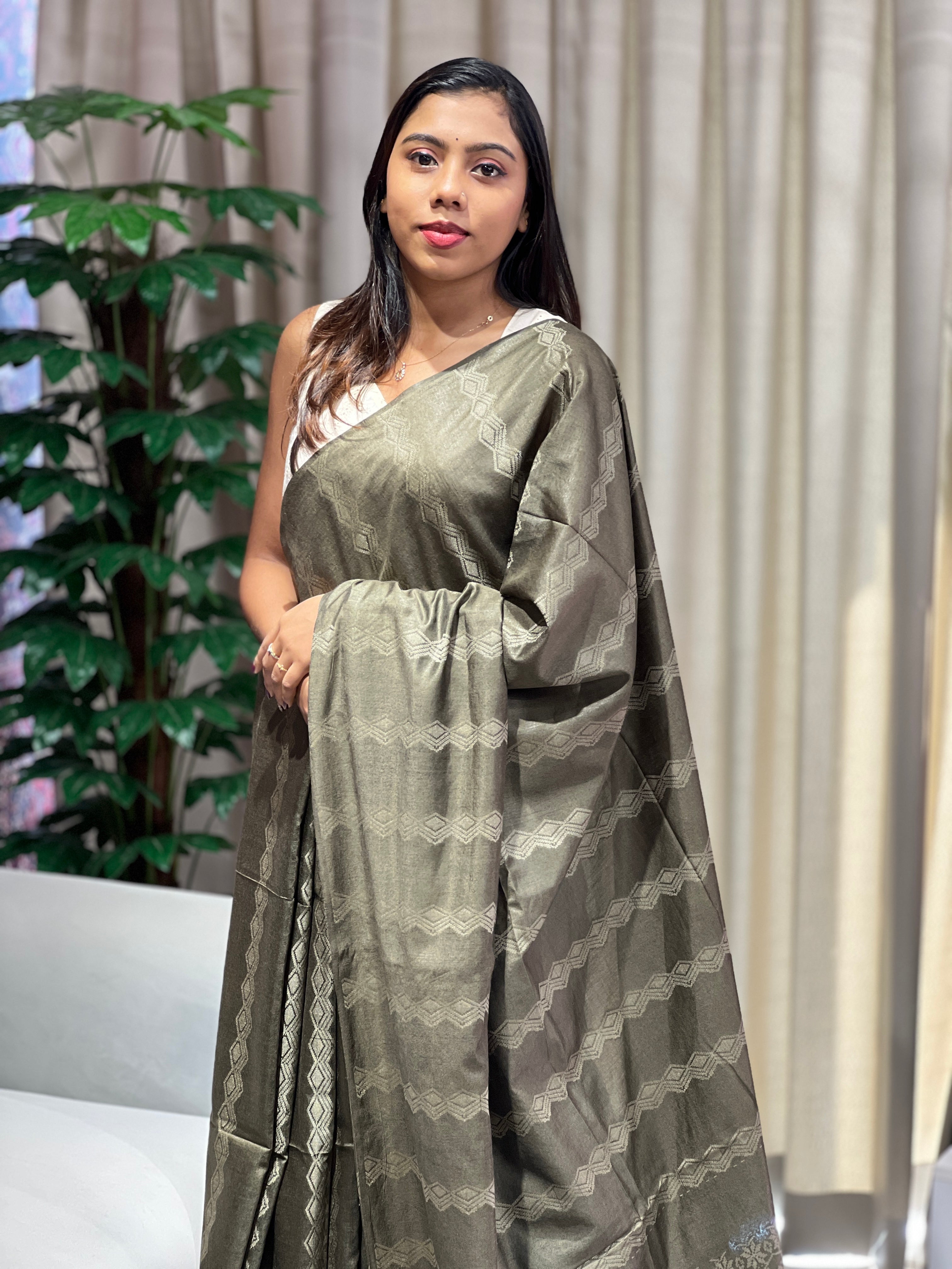 Thread Weaved Bhagalpuri Linen Saree | PF1117