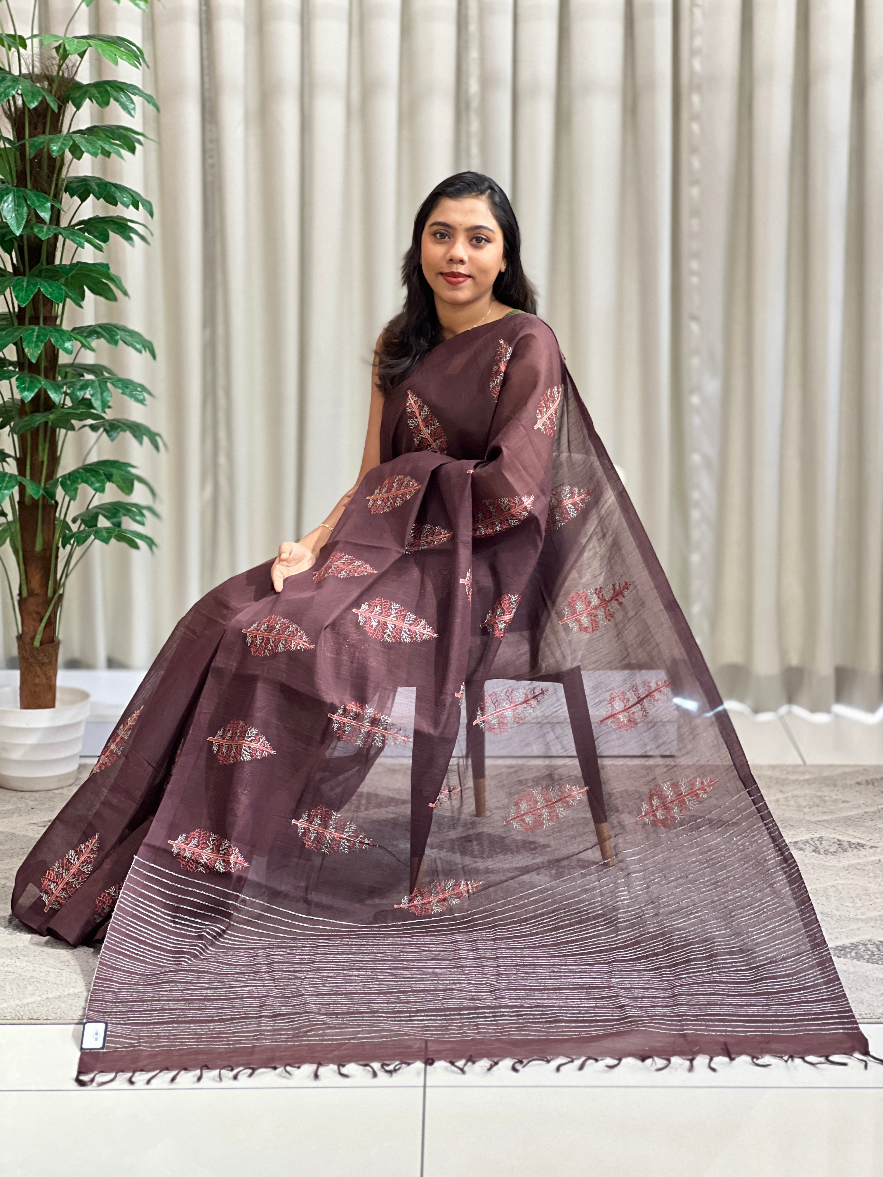 Machine Embroidered Cotton Saree | RVS130