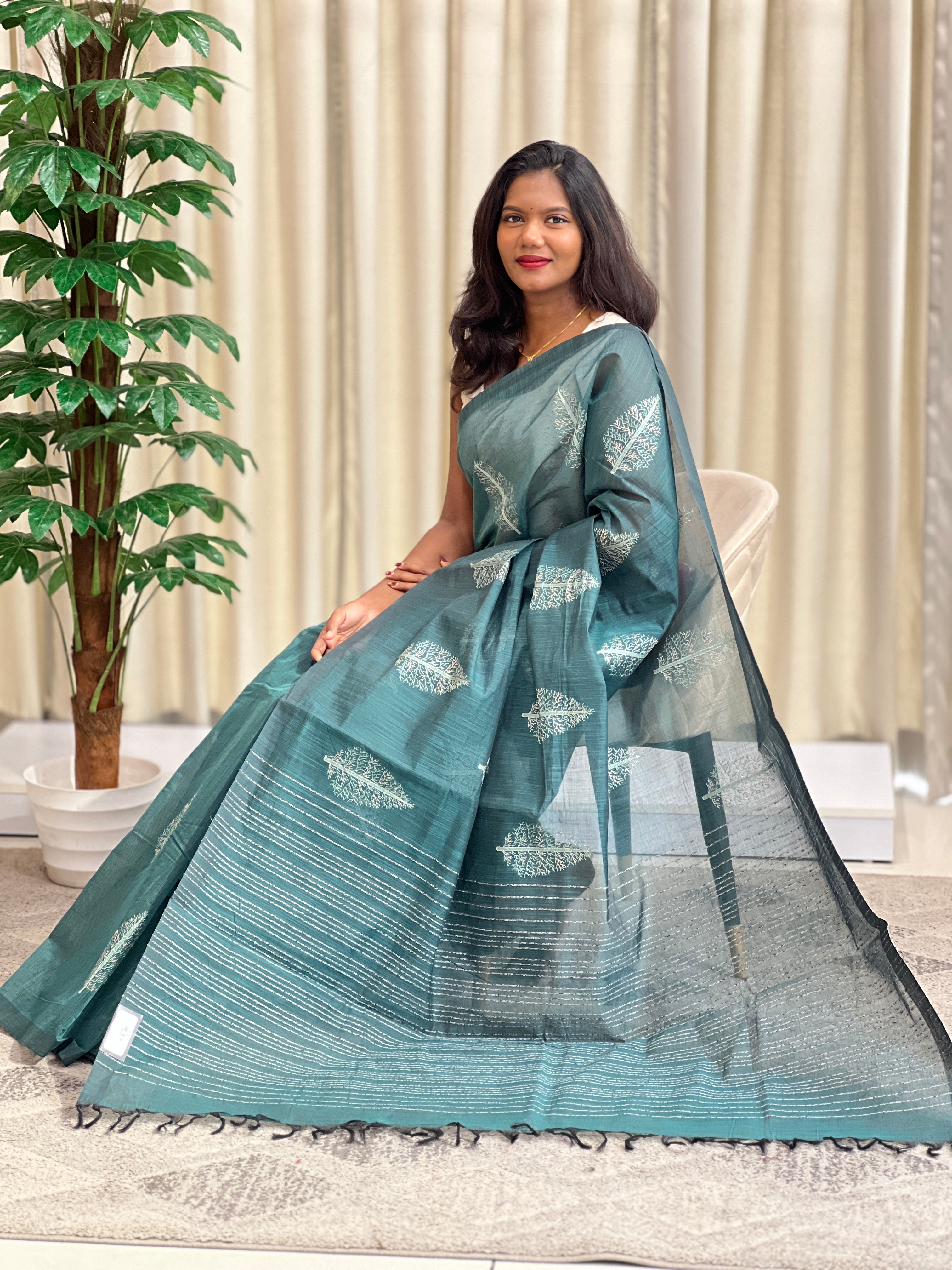 Machine Embroidered Cotton Saree  | RVS136