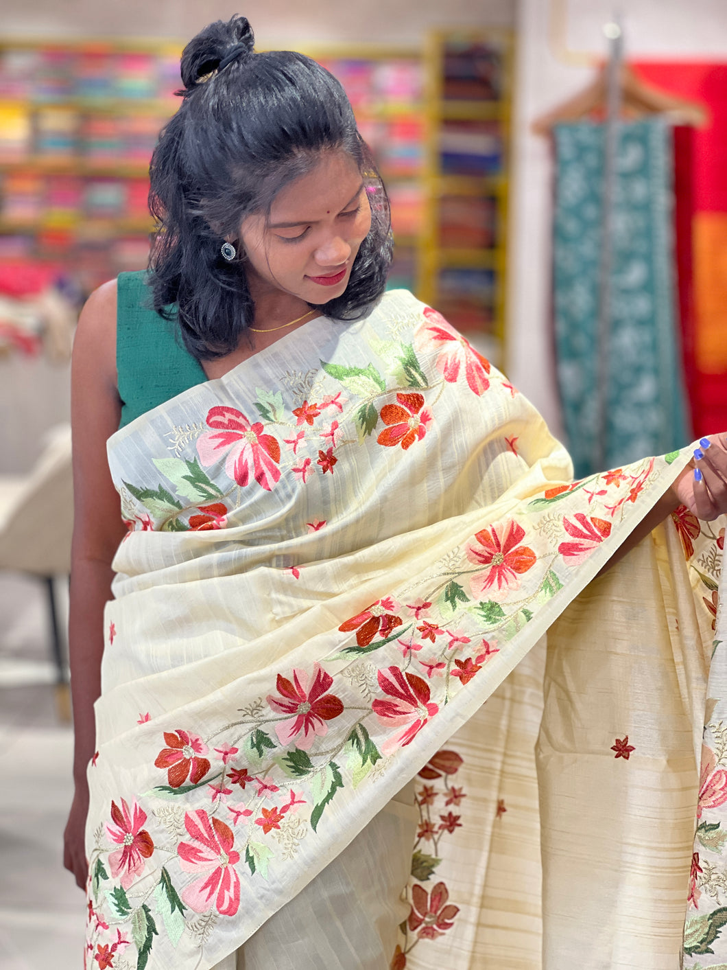 Floral Patterned Tussar Finish Saree | SSN103